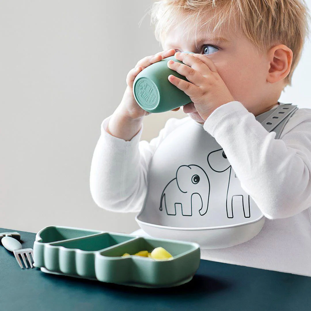 Done By Deer Silicone Stick&Stay Snack Plate Croco Green