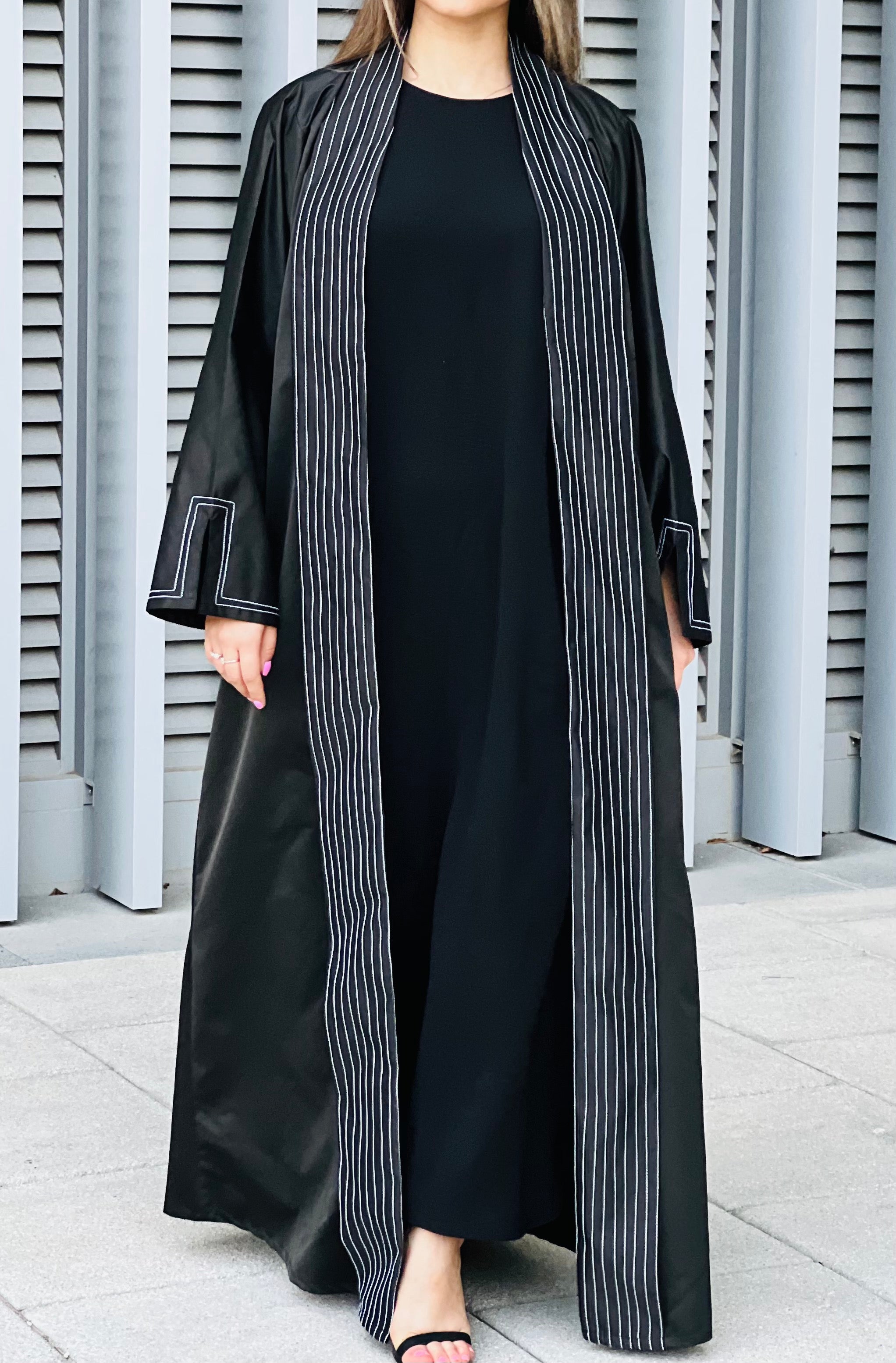 MOiSTREET Black Victoria Satin Abaya