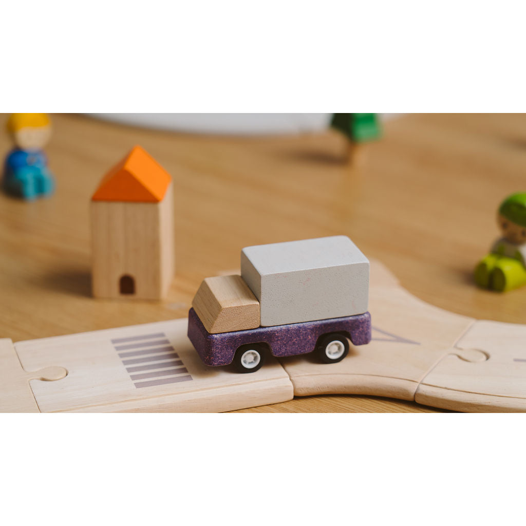 سلسلة المركبات «PlanWorld» من PlanToys