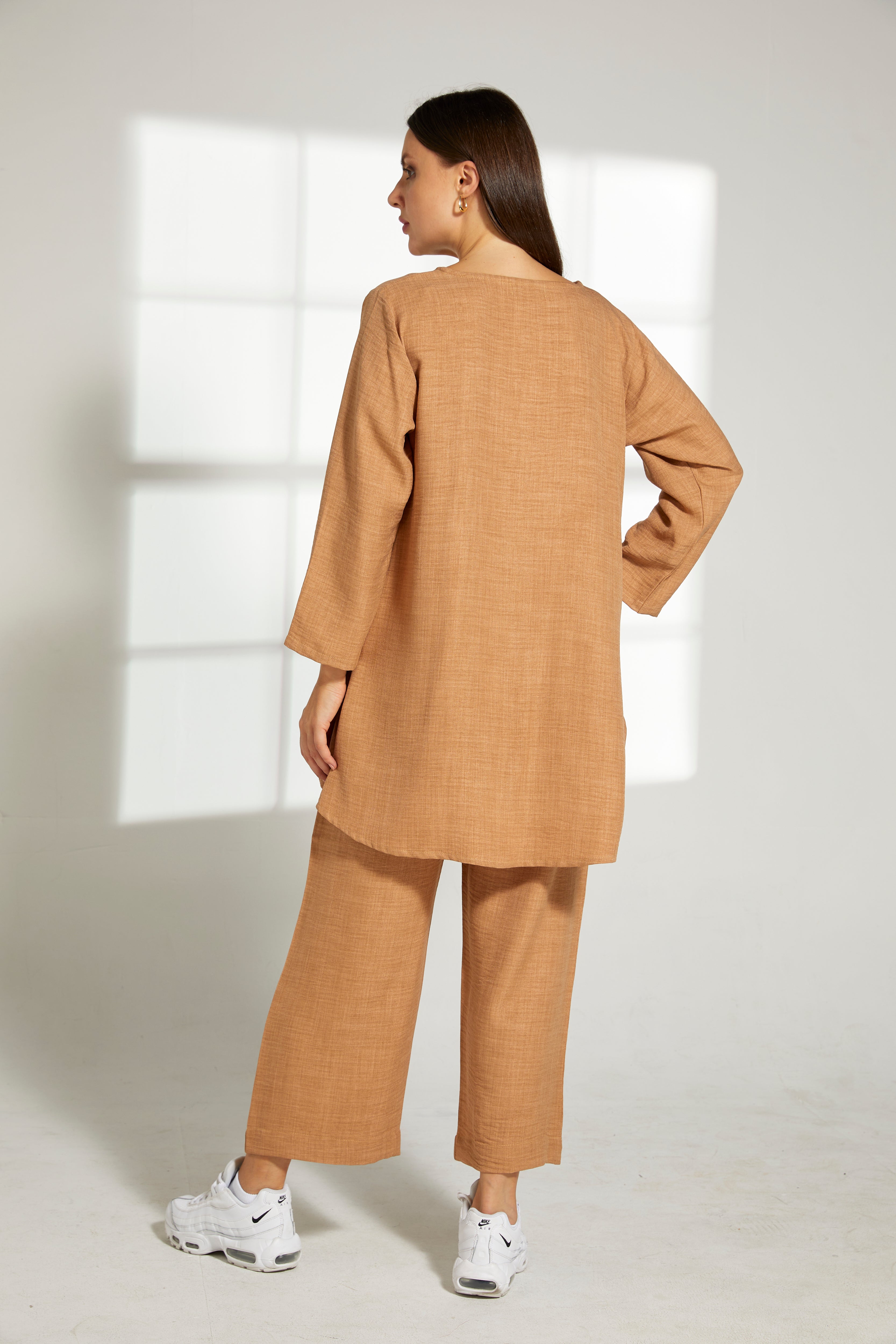 MOiSTREET TAN CEY Mélange Fabric Top And Pants Set