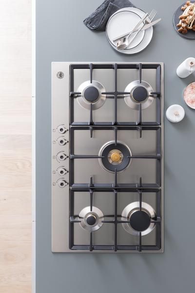 Bertazzoni P905CPROX Professional Series Gas Hob with Central Dual Wok Burner, Stainless Steel, 90cm