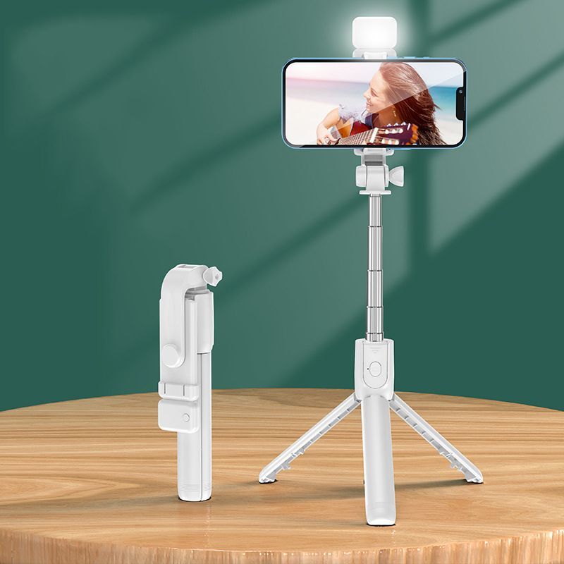 Selfie Stick Tripod Extendable Phone Stand With Detachable Fill Light