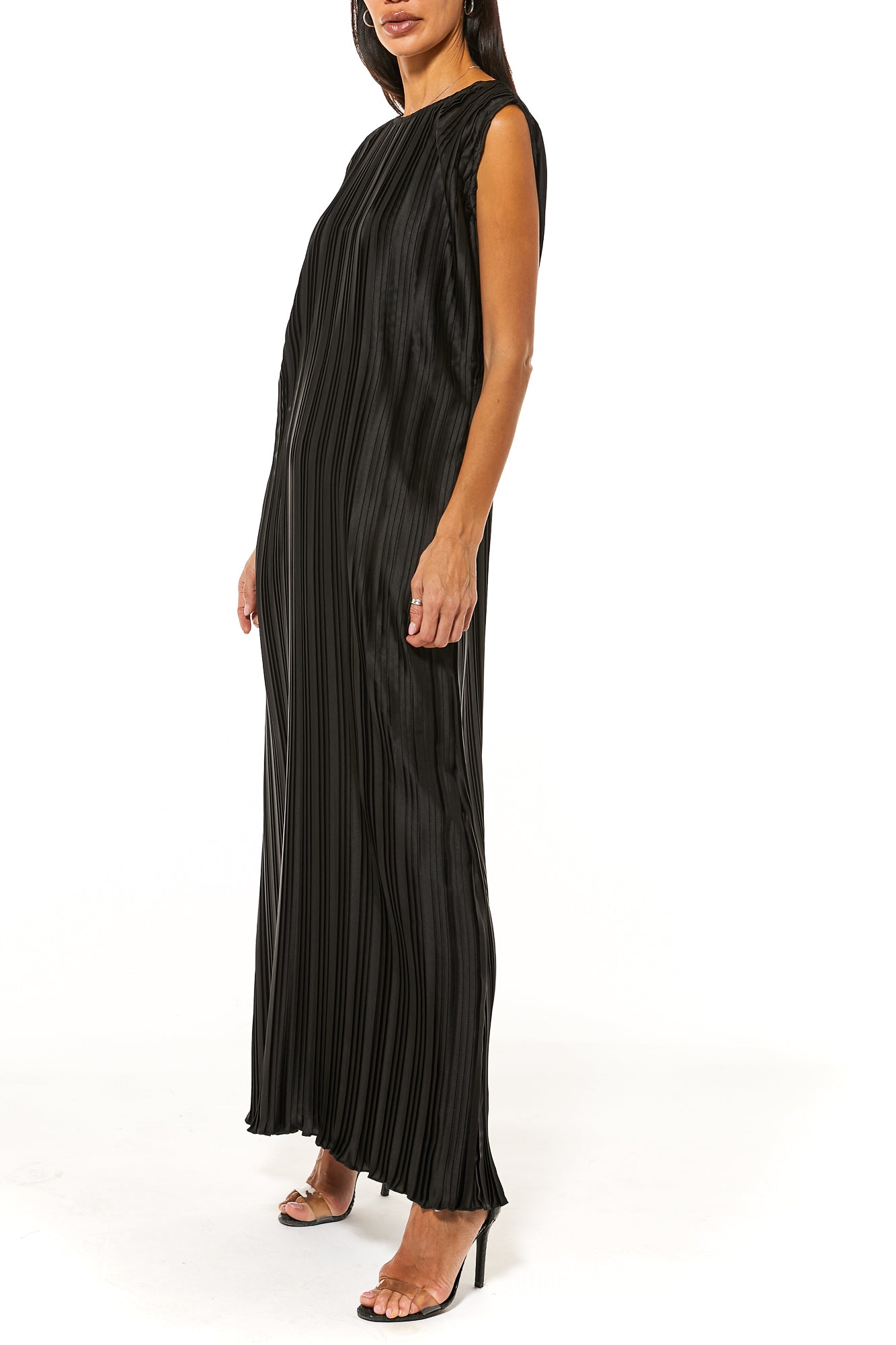 Black Pleated Under Abaya