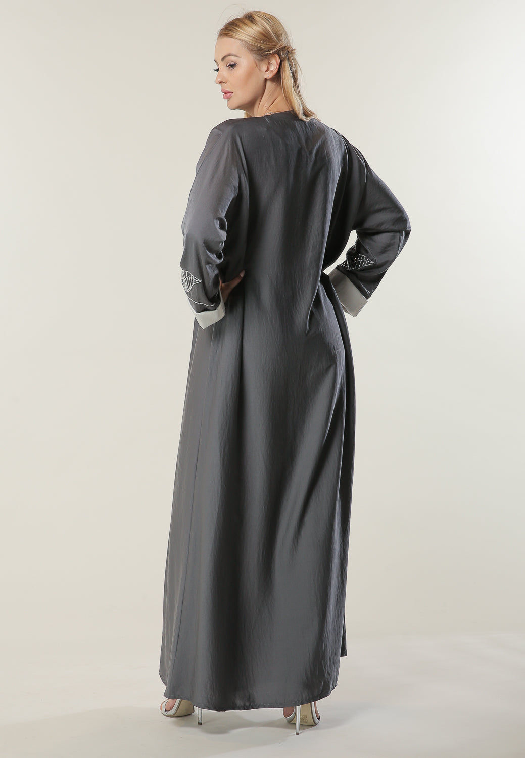 MOiSTREET Embellishment Grey Abaya