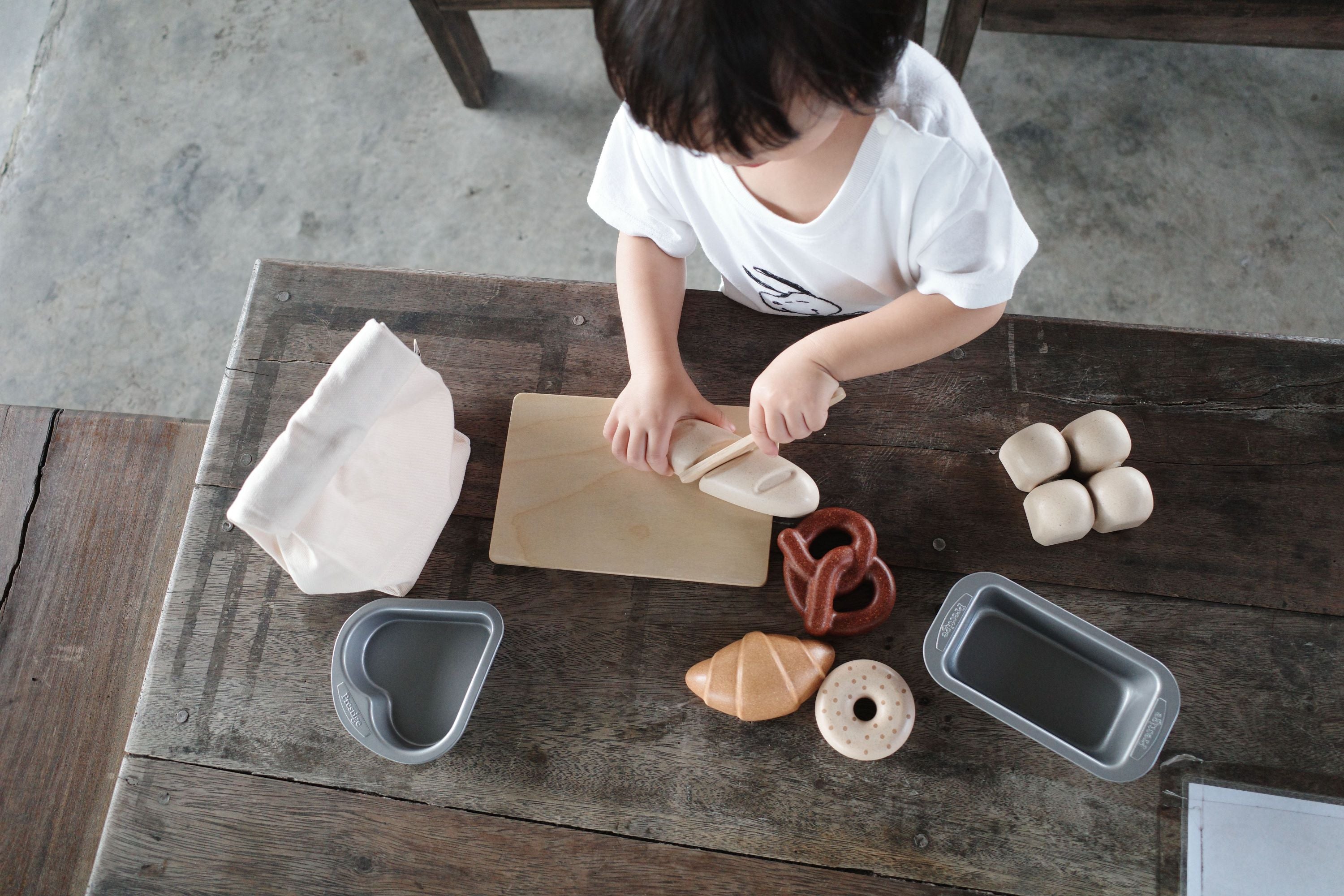 PlanToys Bread Set — Wooden Pretend Play Food Set
