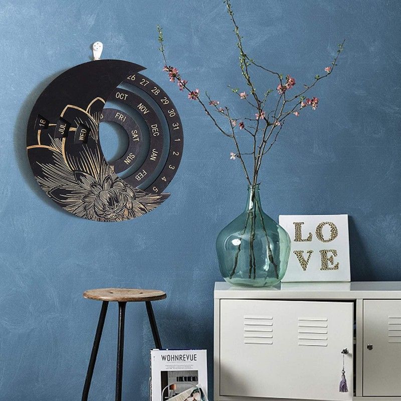 Round Moon Wooden Perpetual Wall Hanging Calendar Birthday Reminder Home Ornament