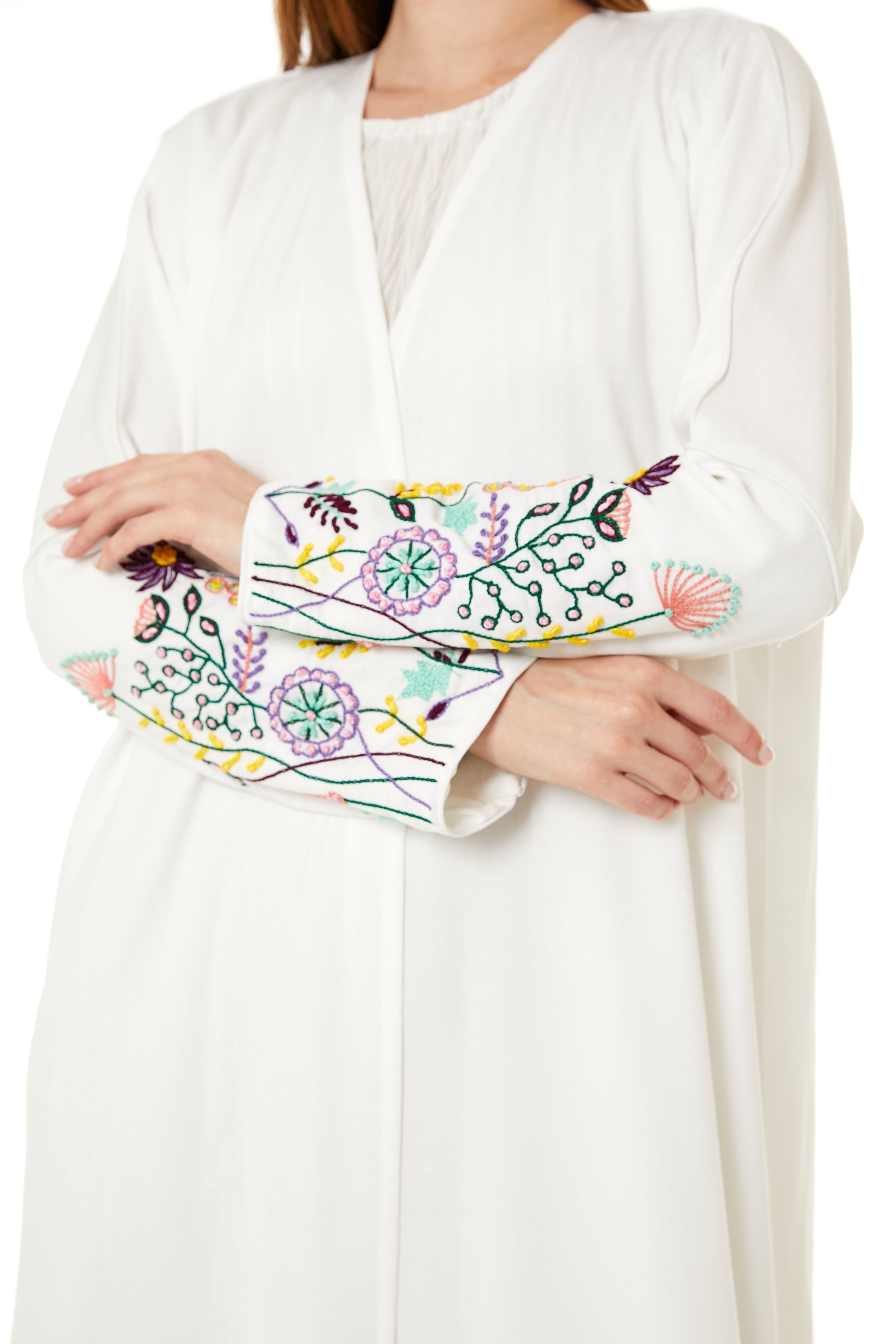 MOiSTREET White CEY Melange Embroidered Abaya