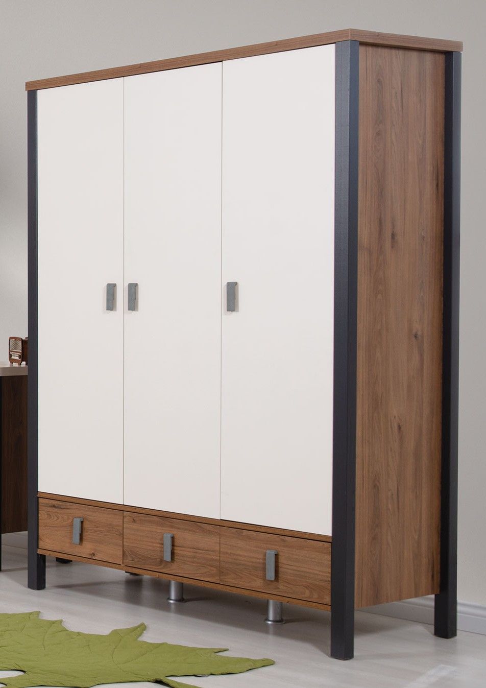 Castello 3 Door Wardrobe #CSL01GR