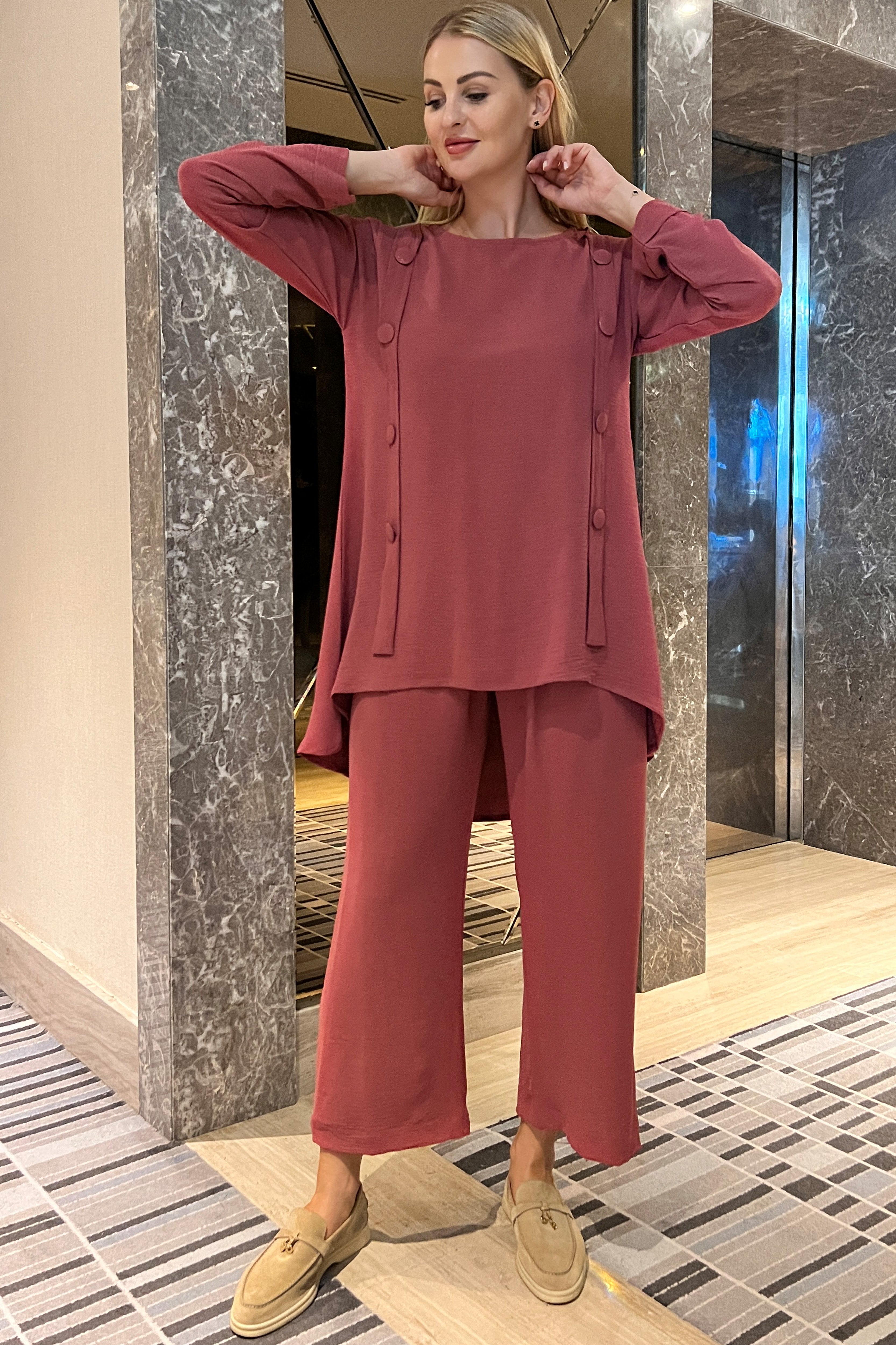 MOiSTREET Light Maroon CEY Fabric Top And Pants Set