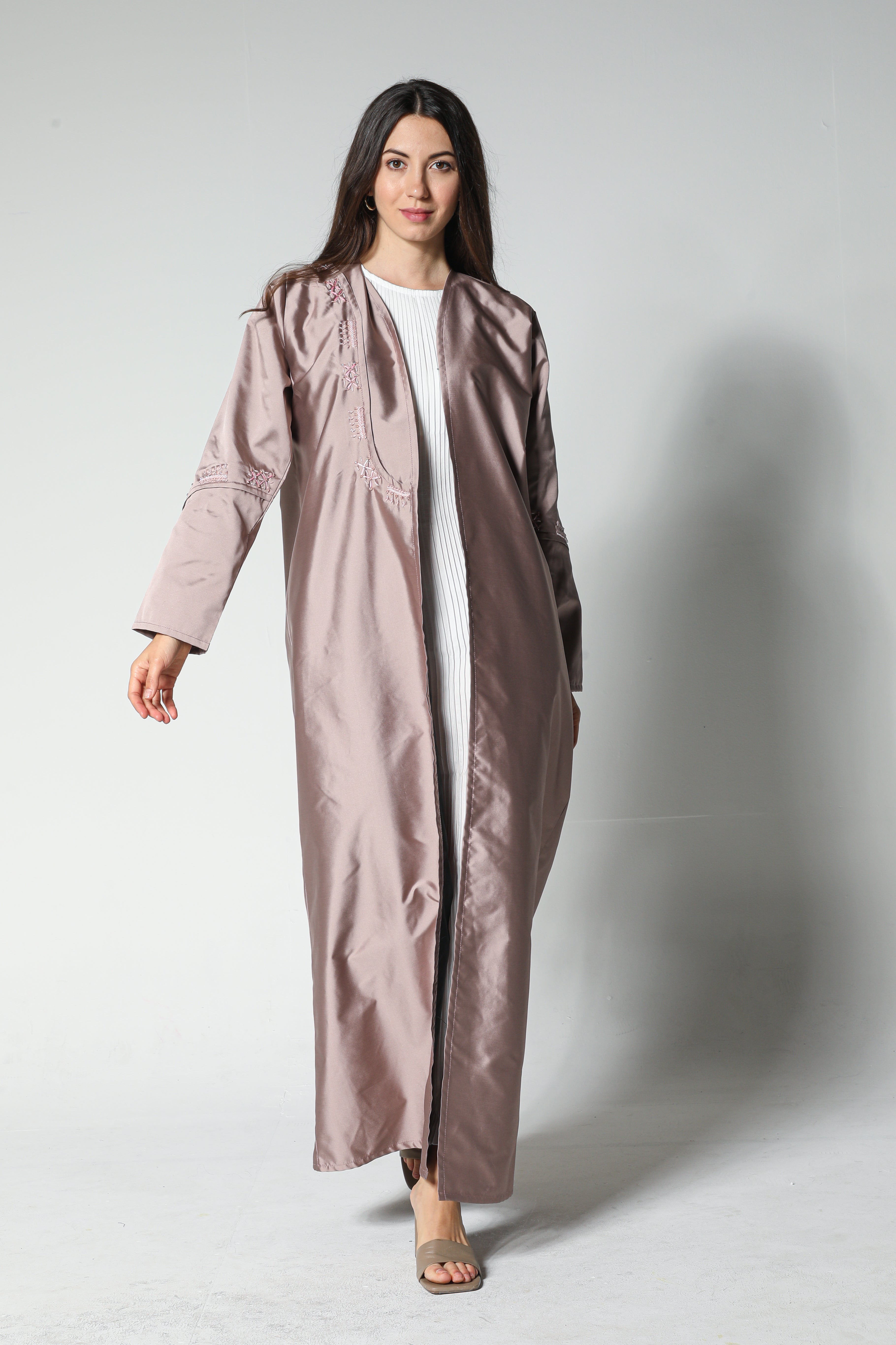 MOiSTREET Victoria Satin Abaya