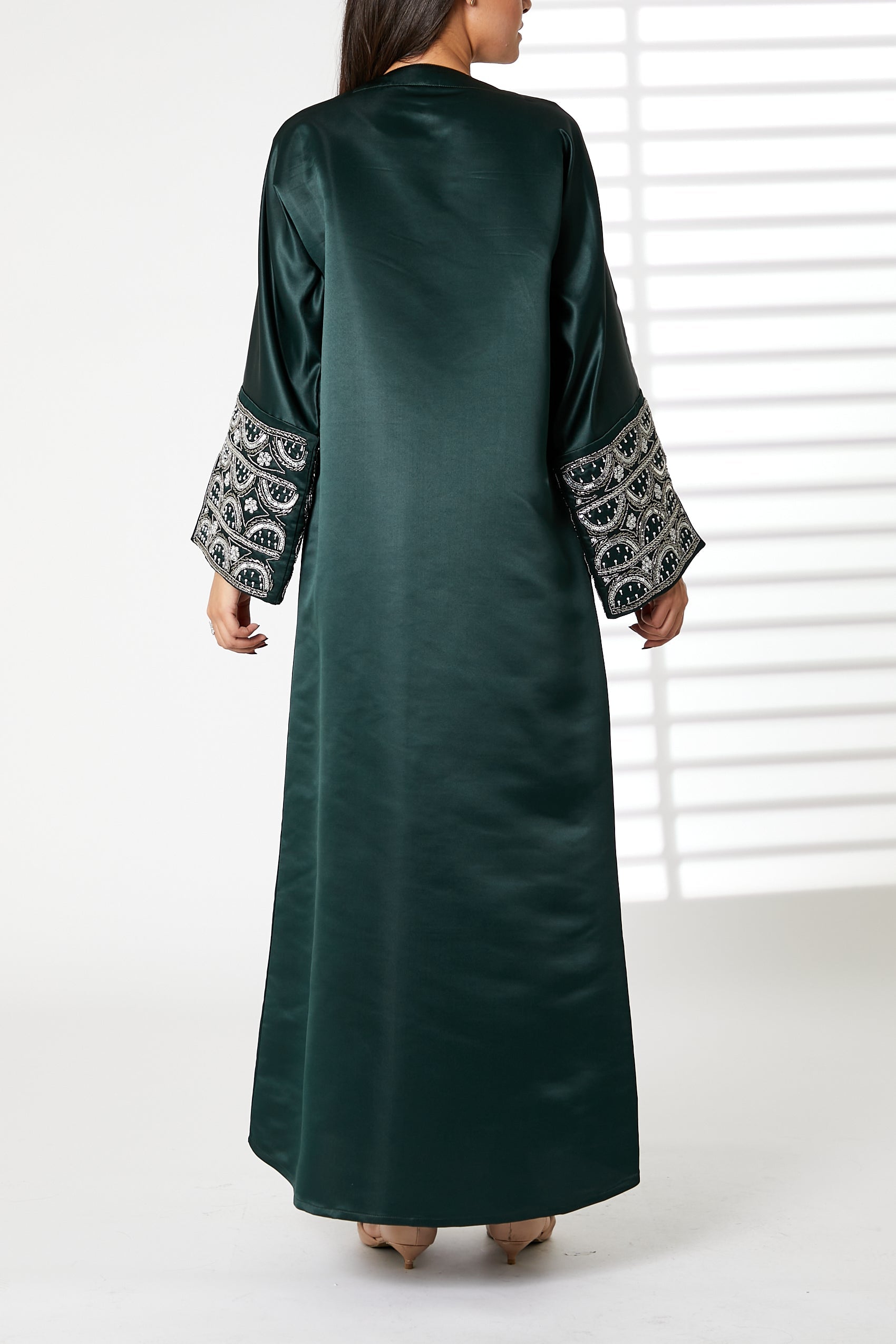 MOiSTREET Green V-Neck Bridal Satin Split Cuffs Abaya
