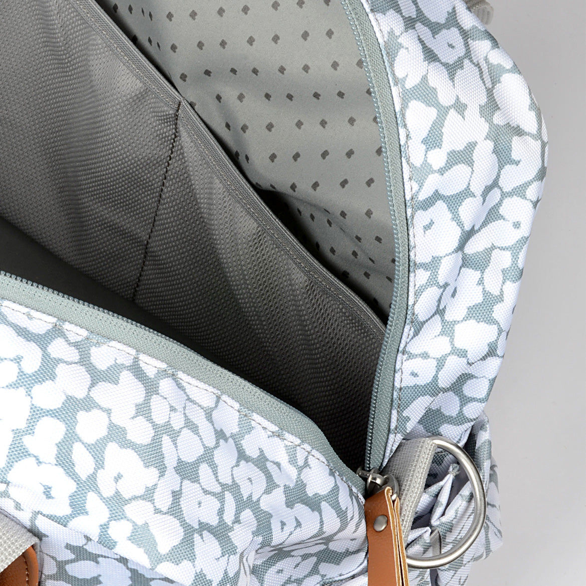 BÉABA Geneva II Changing Bag — Cherry Blossom