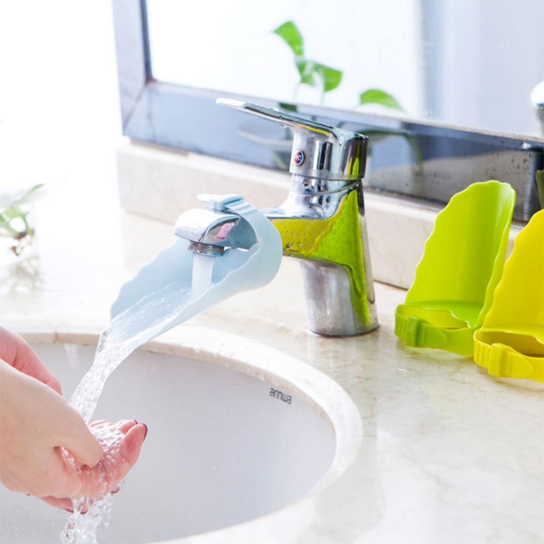 2 PCS Adjustable Kid Children Faucet Tap Extender