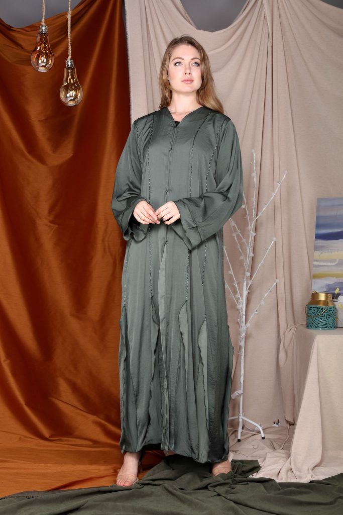 MOiSTREET Green Abaya with Minimalistic Hand Embroidery