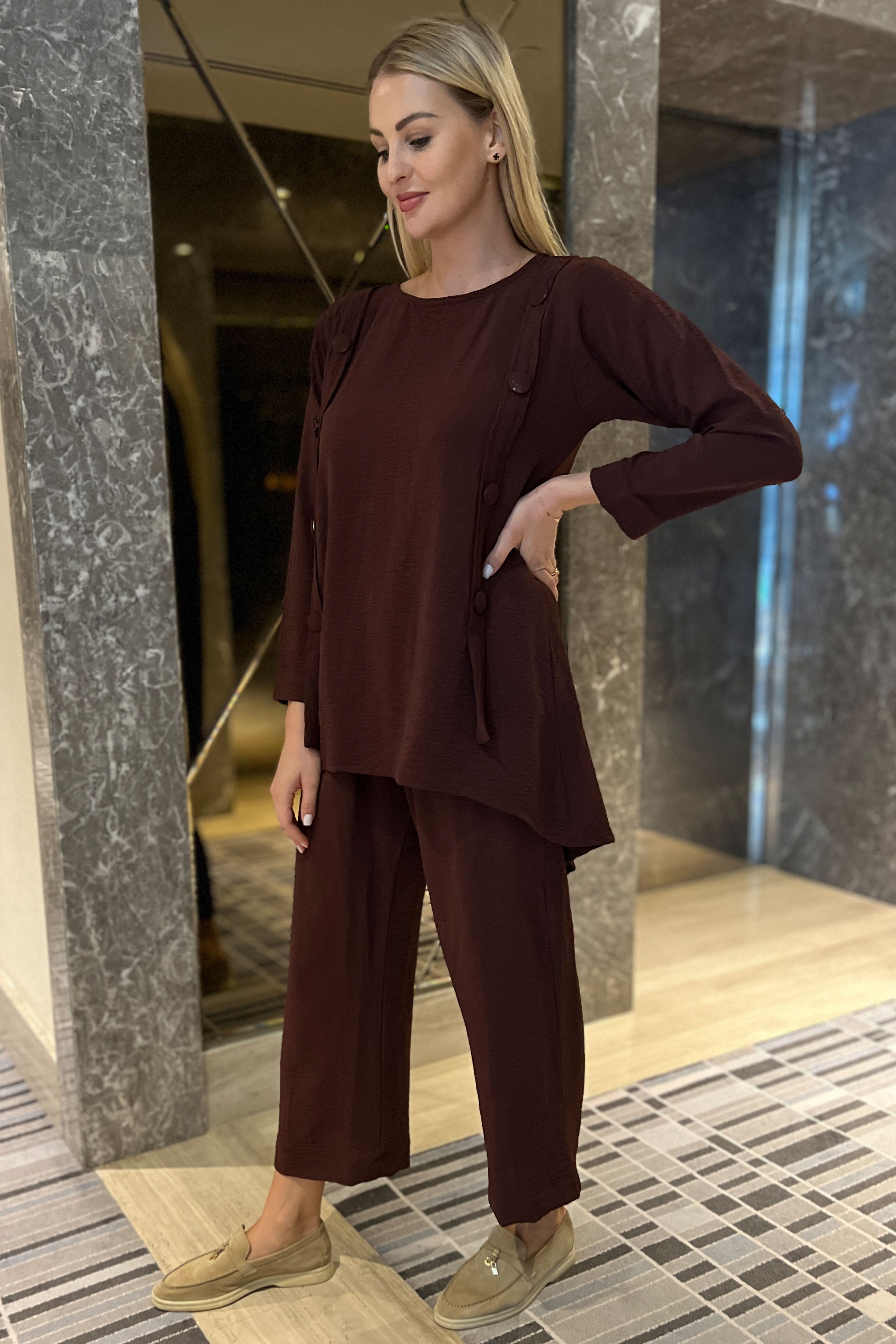 MOiSTREET Brown CEY Fabric Top And Pants Set