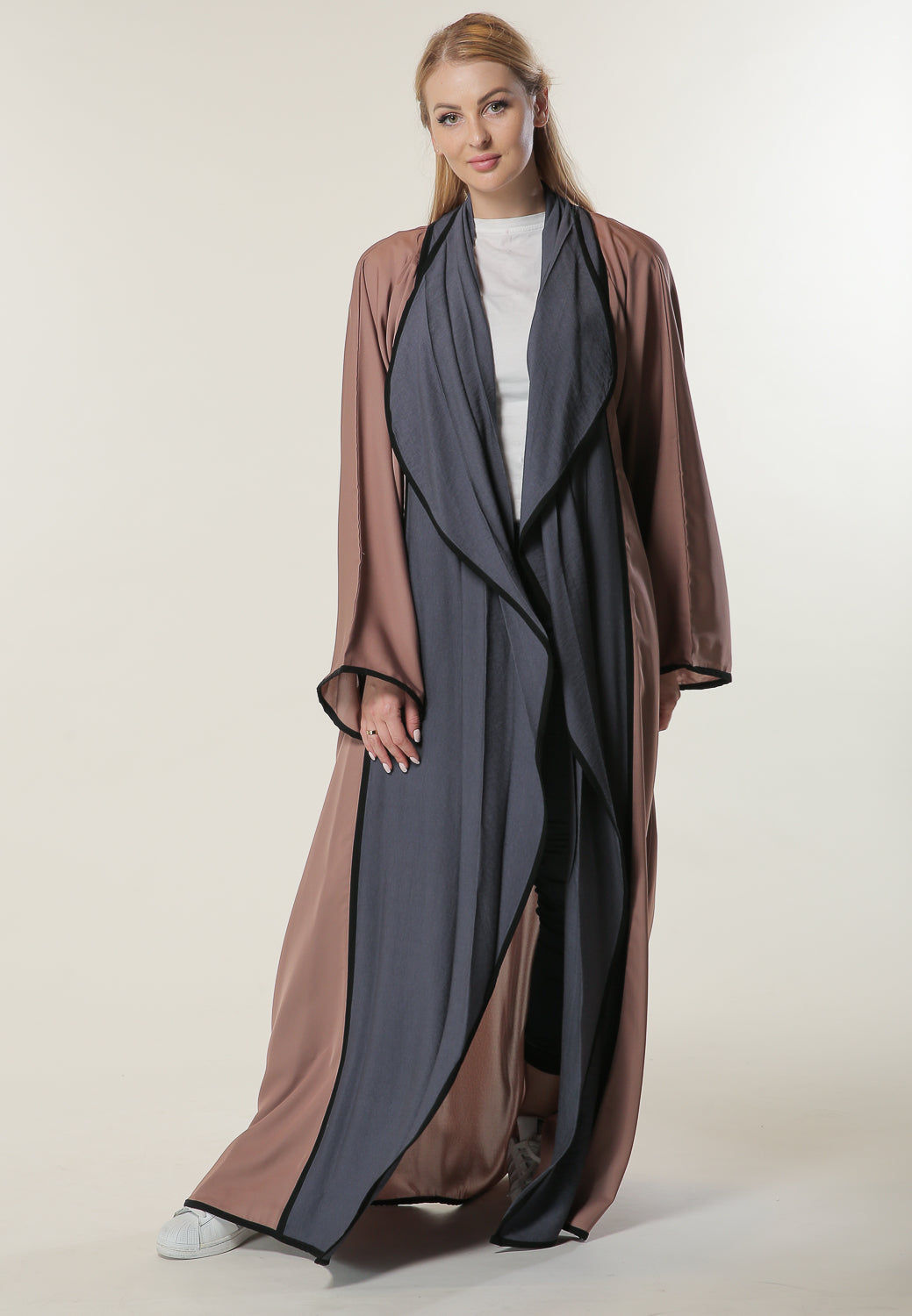 MOiSTREET Casual Colorblock  Abaya