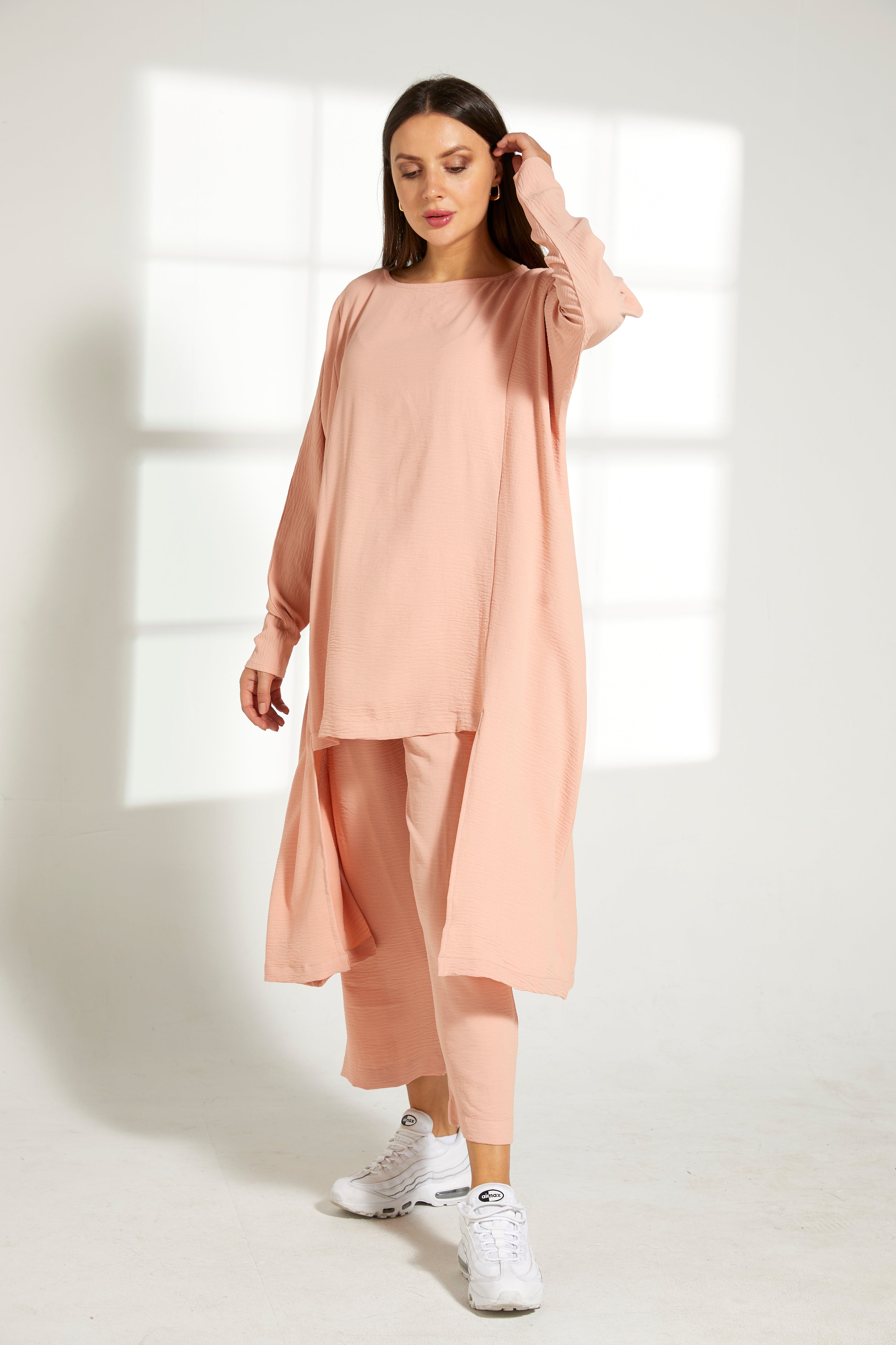 MOiSTREET Peach CEY Fabric Top And Pants Set