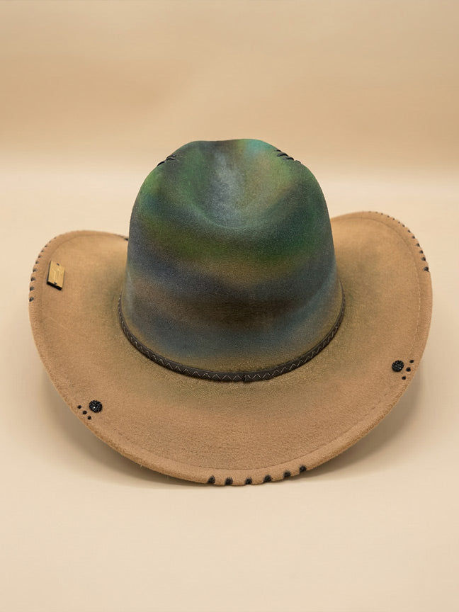 By Carmenzo green lover unisex hat