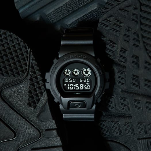 Casio G-SHOCK Digital Watch, Series DW-6900