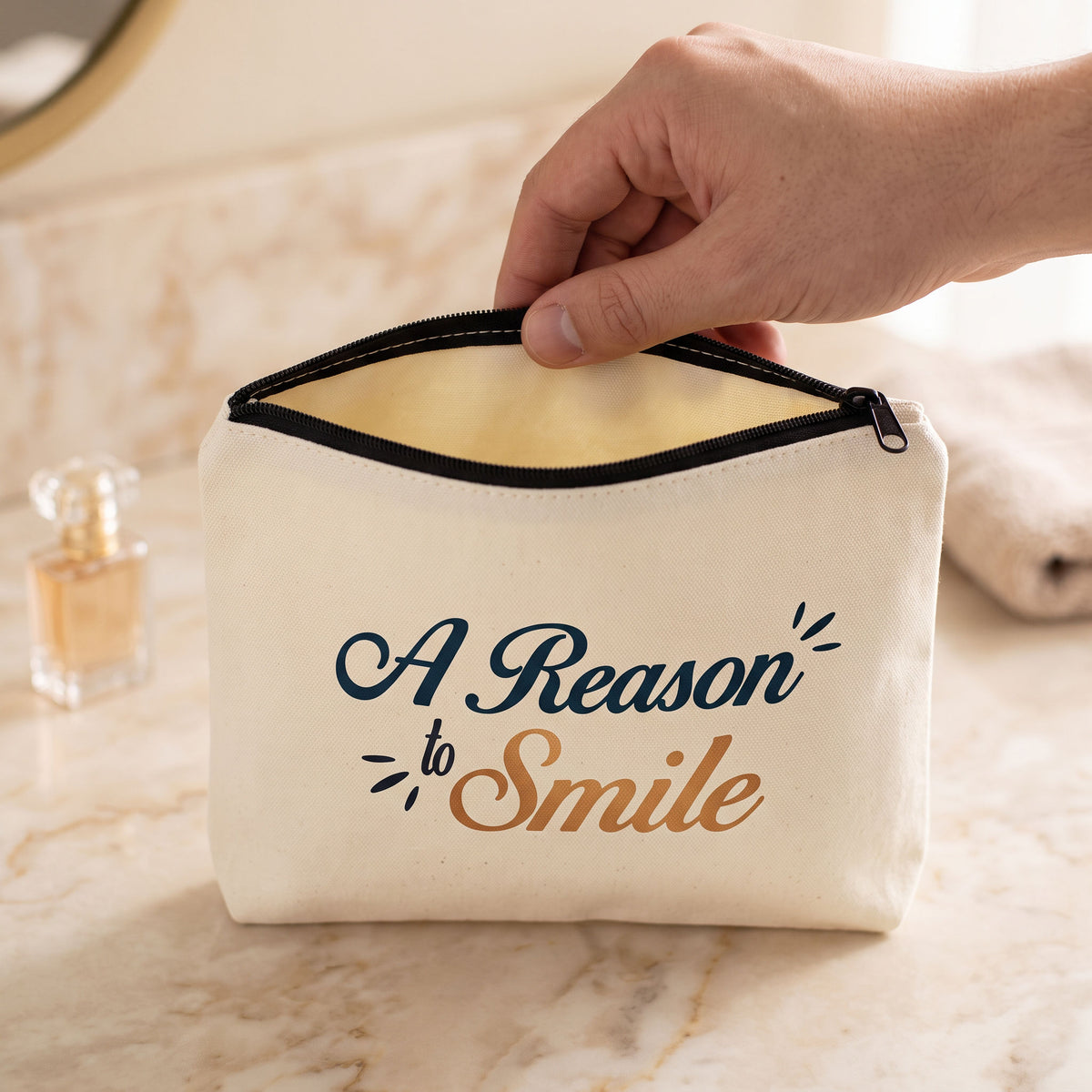 Curcuma A reason to smile pouch