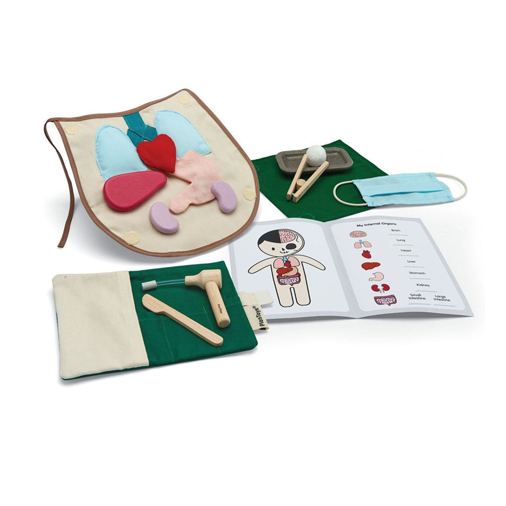 مجموعة ألعاب «الجراح» من PlanToys — مجموعة ألعاب طبية خشبية للعب التخيلي