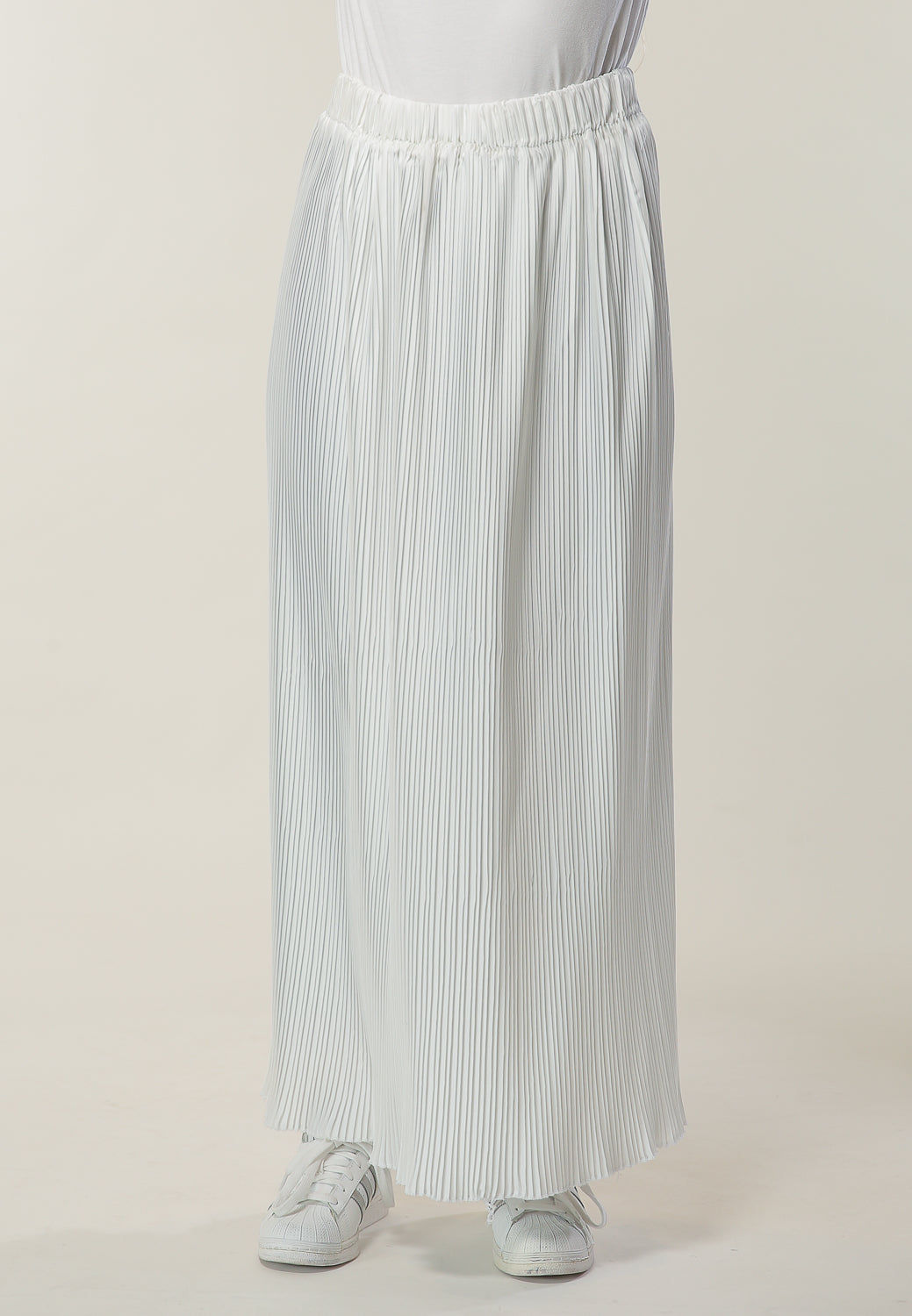 MOiSTREET Long Pleated Ivory Skirt