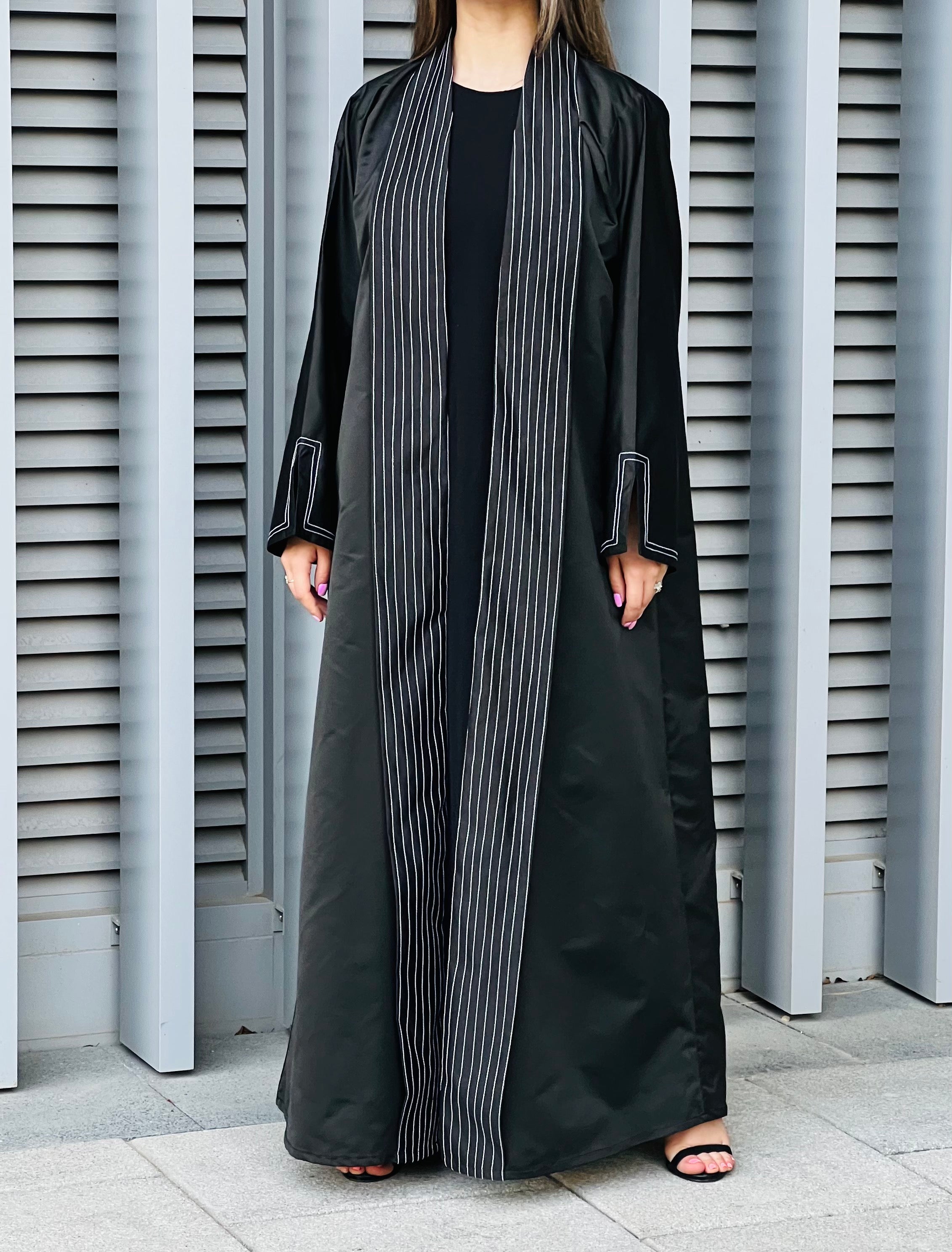 MOiSTREET Black Victoria Satin Abaya