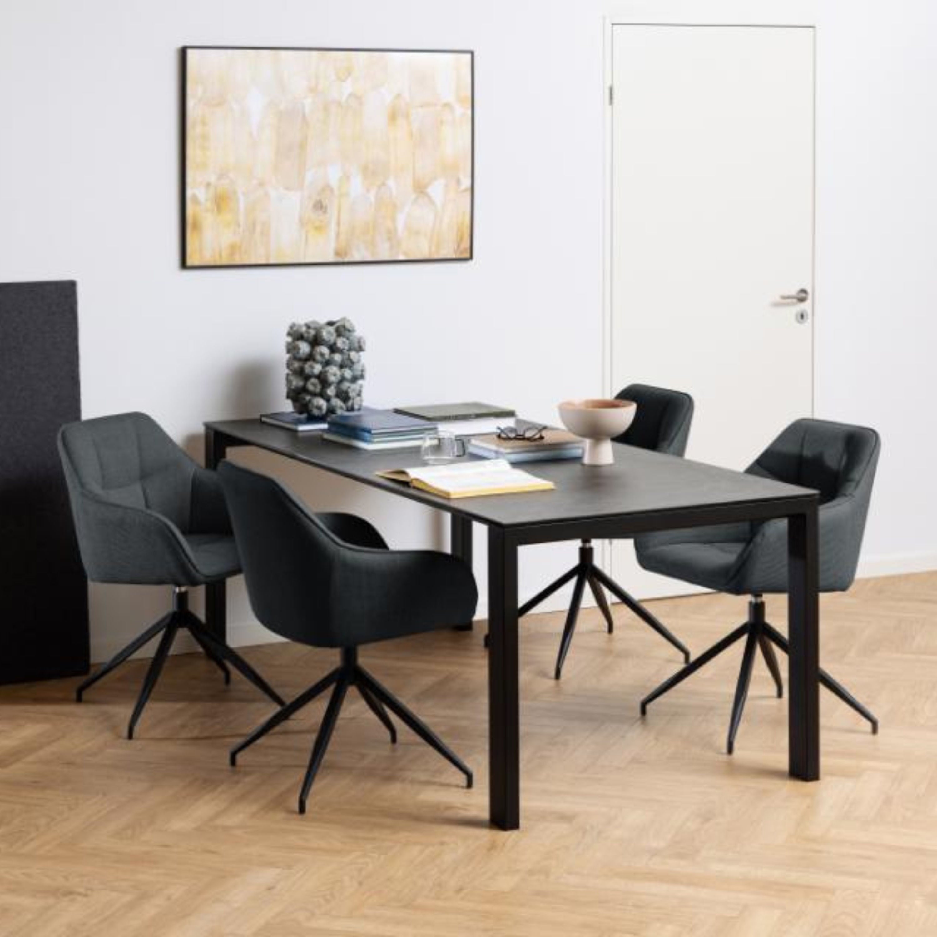 كرسي طعام بريندا مع مسند للذراعين