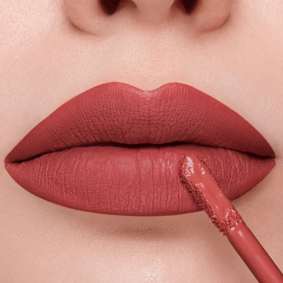 Stay On Me Long-Lasting Liquid Lisptick