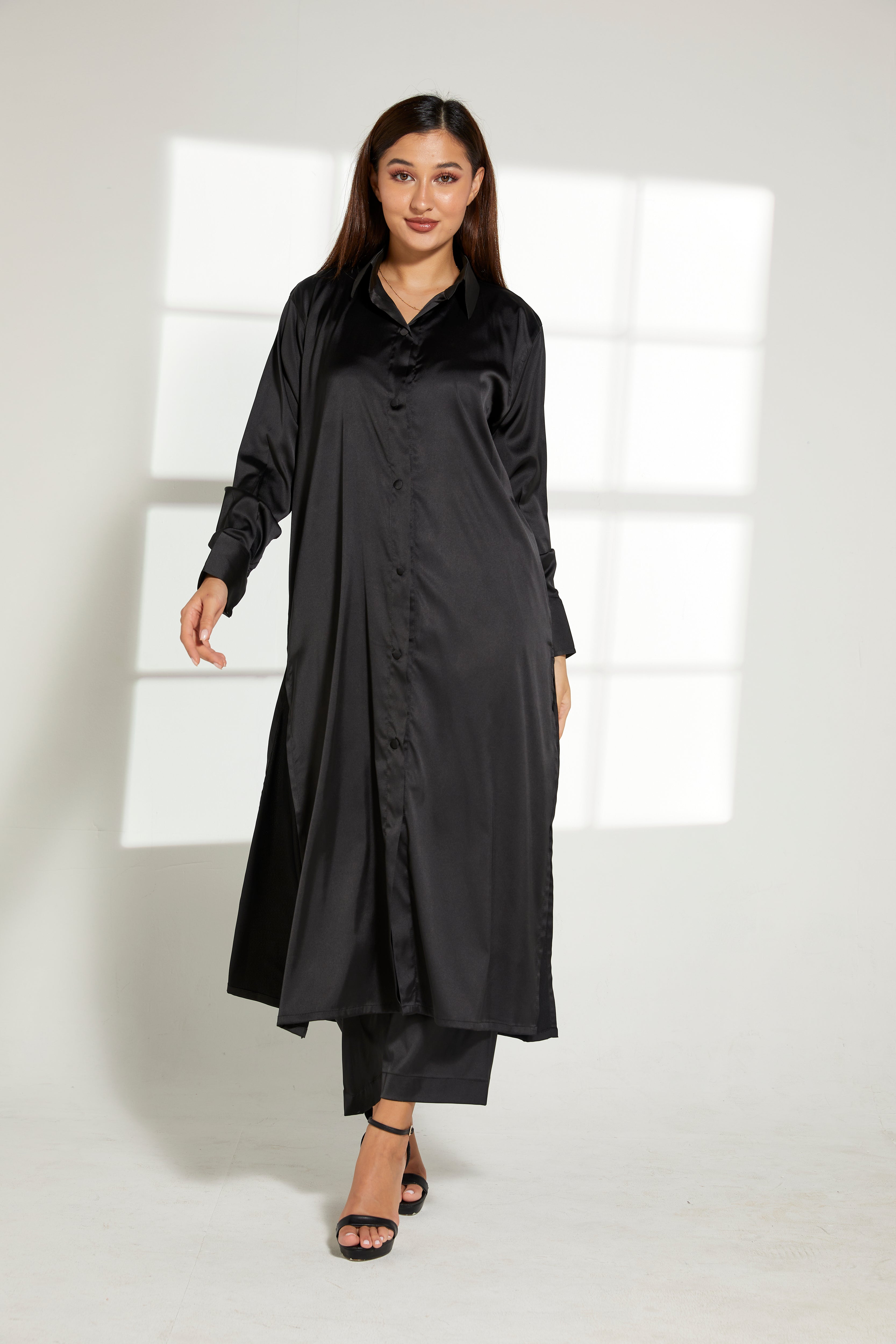 MOiSTREET Black Silk Fabric Top and Pants Set
