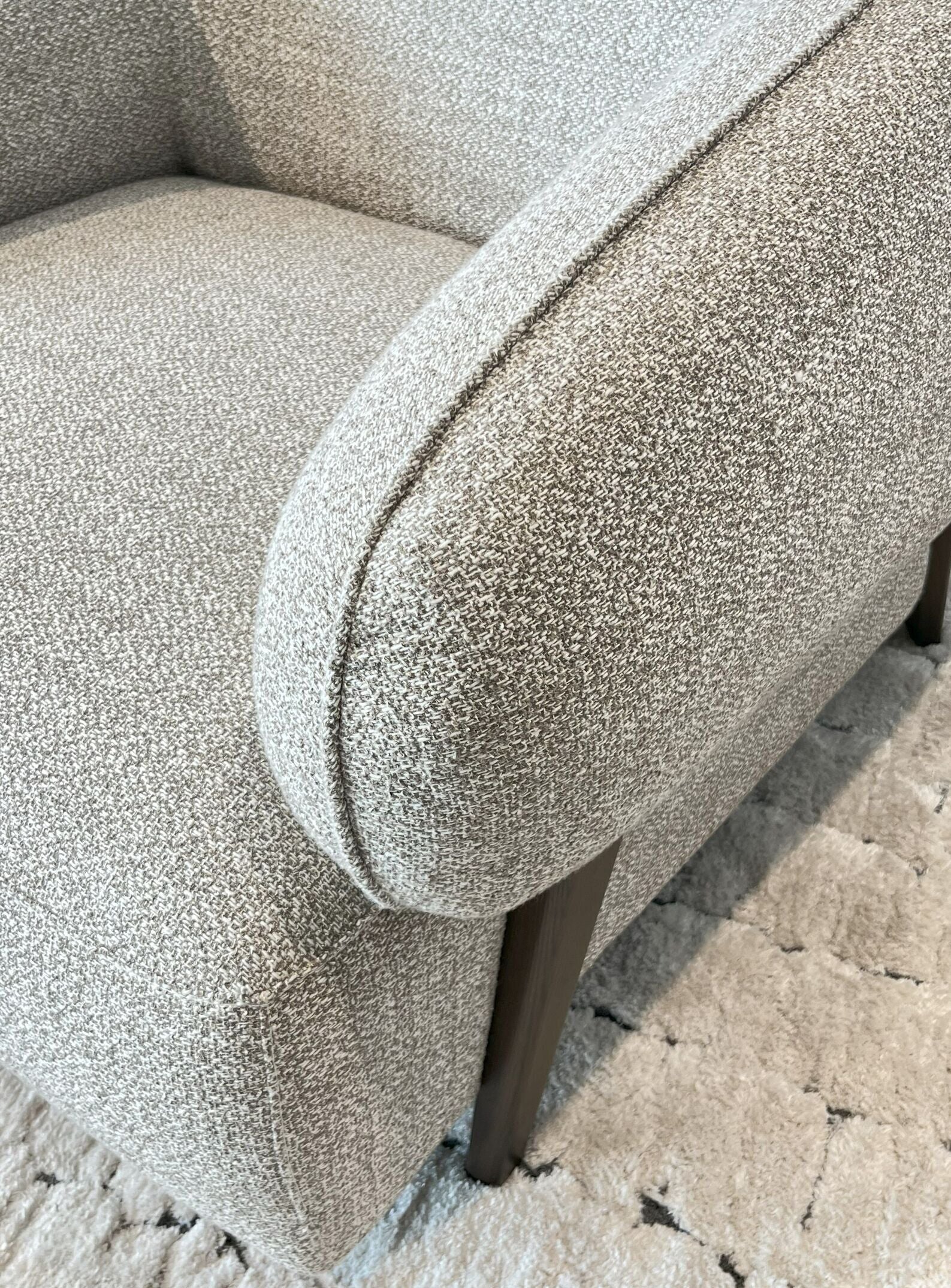 Curved Backrest Accent Chair #ZW-23004