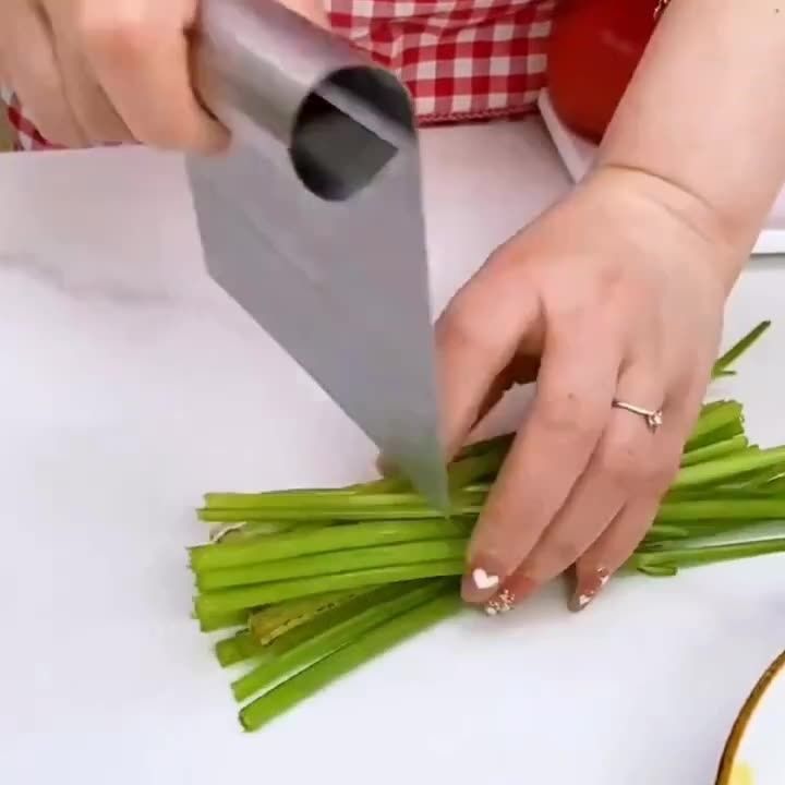 pc Multi-purpose Stainless Steel Kitchen Utensils - Vegetable Scoop, Stainless Steel Kitchen Utensils, Kitchen Vegetable Scraper and Dough Scraper（15*12CM）