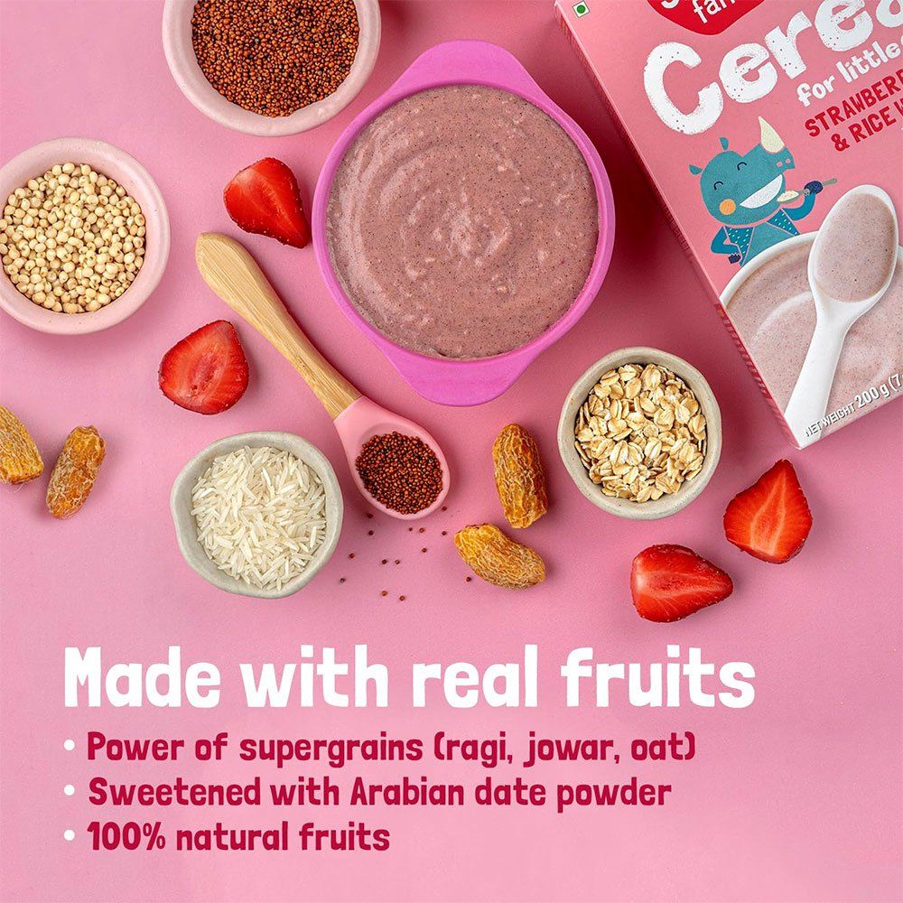 حبوب الإفطار الفورية من Slurrp Farm: أرز الراغي والفراولة مع الحليب