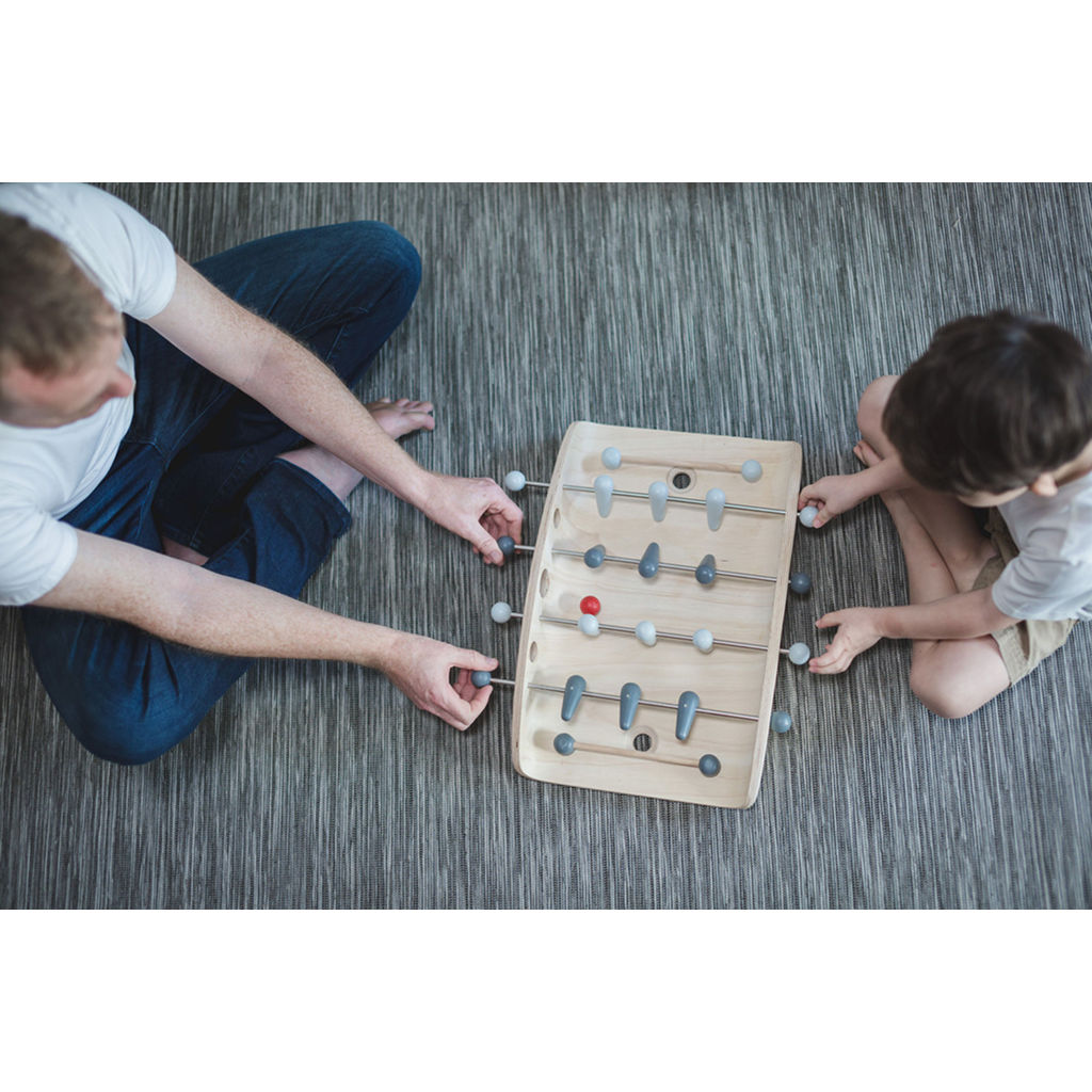 لعبة كرة القدم من PlanToys