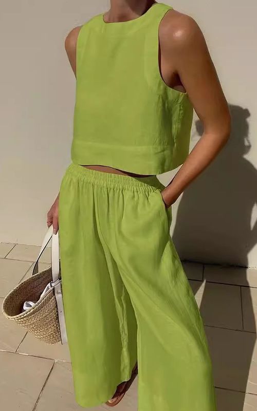 Women's Plus-Size Sleeveless Shirt & Loose Long Pants Set