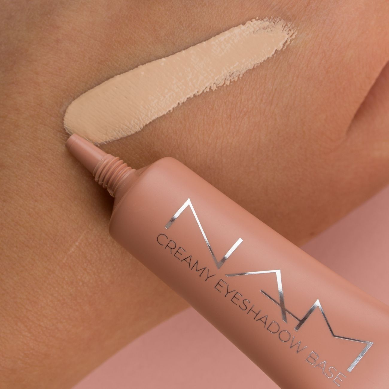 NAM Creamy Eyeshadow Base, Vegan Nourishing Eyeshadow Primer, 10gm