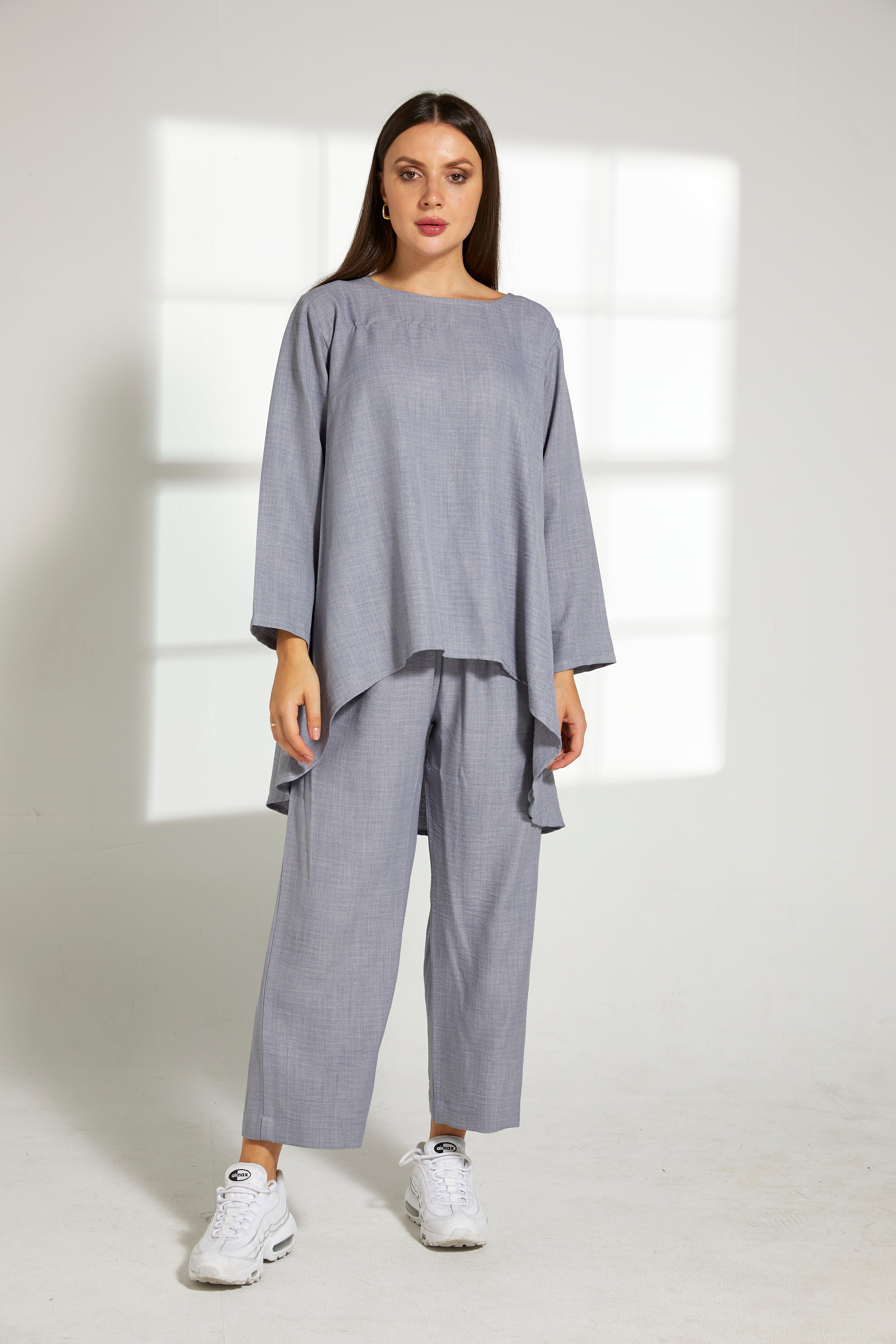 MOiSTREET Grey CEY Fabric Top And Pants Set