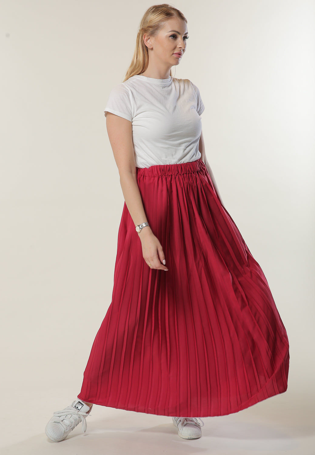 MOiSTREET Red Skirt