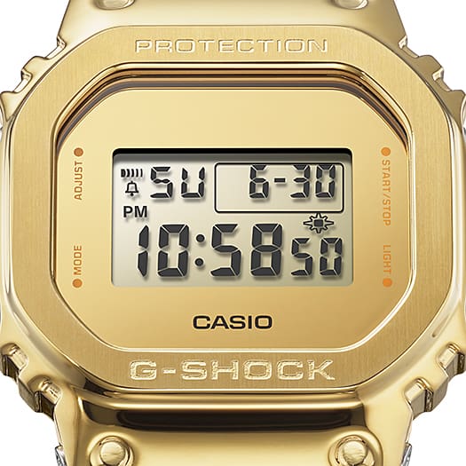 ساعة كاسيو G-SHOCK الرقمية المطلية بالمعدن، سلسلة GM-5600