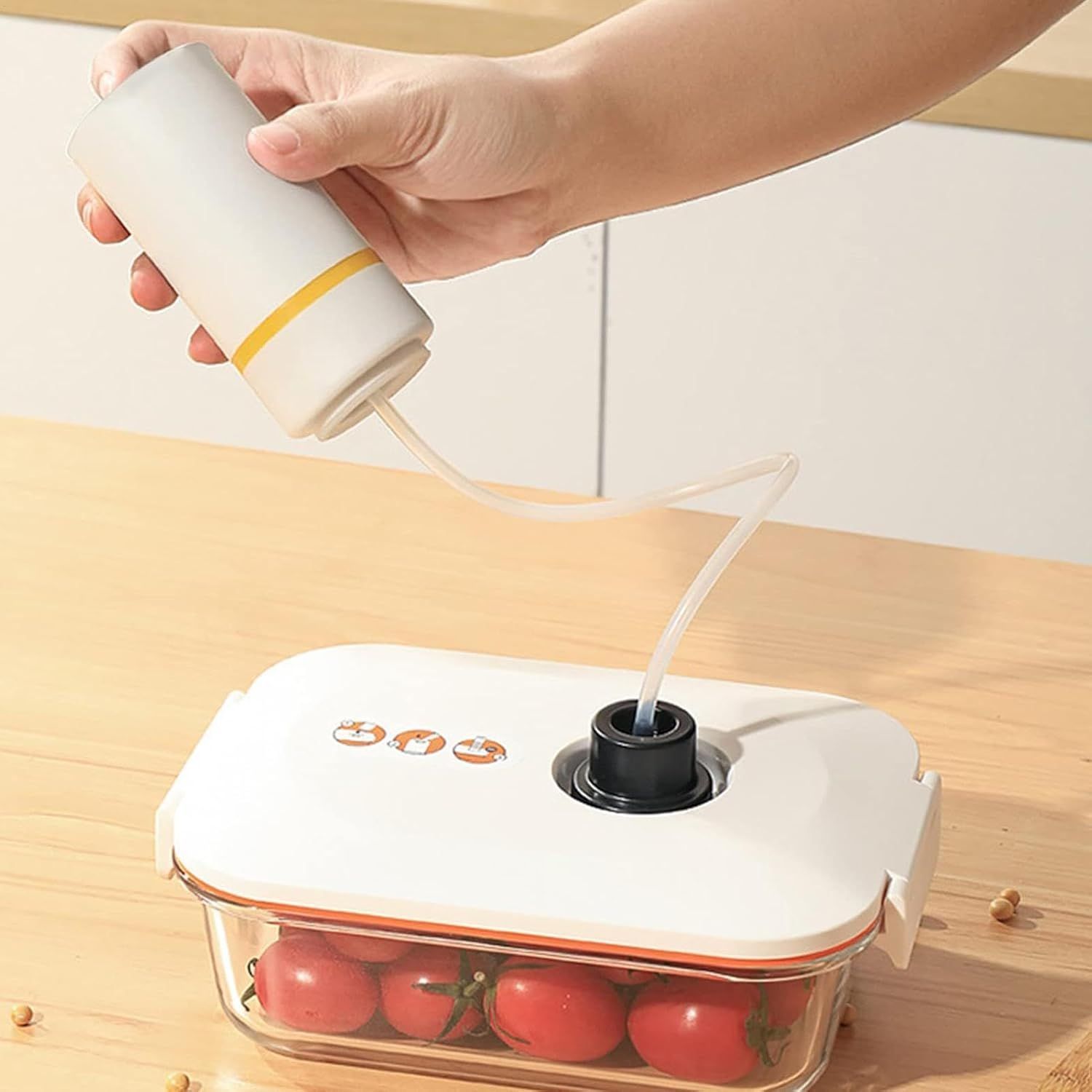 Electric Vacuum Pump Portable Mini Vacuum Sealer Pump Mini Vacuum Sealer for Food Preservation