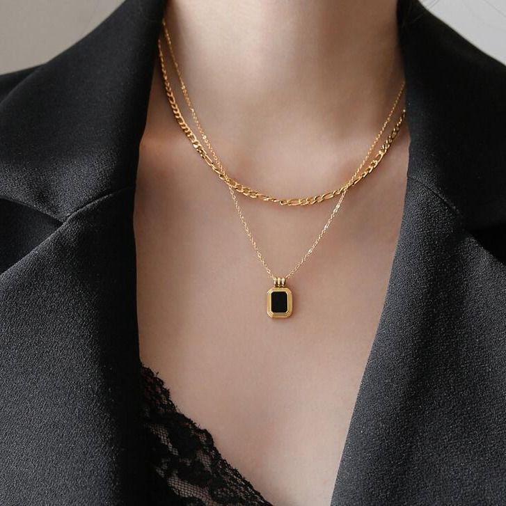 Women Layered Choker Necklace Chain Jewelry With Square Pendant