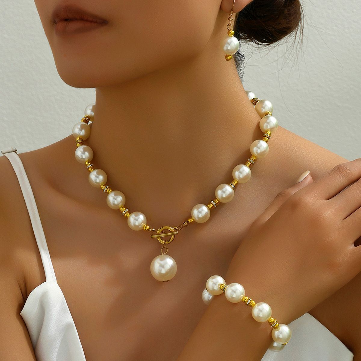Elegant Pearl Earring Bracelet Necklace Faux Pearl Jewelry Set for Weddings Parties
