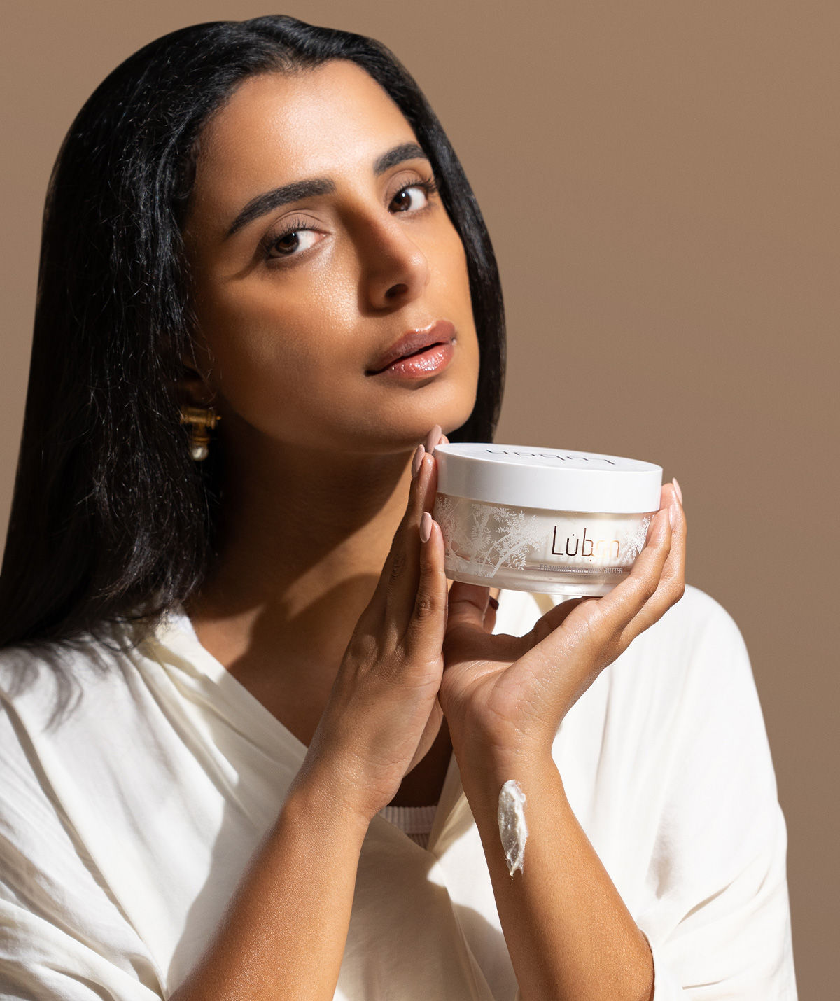 زبدة الجسم باللبان