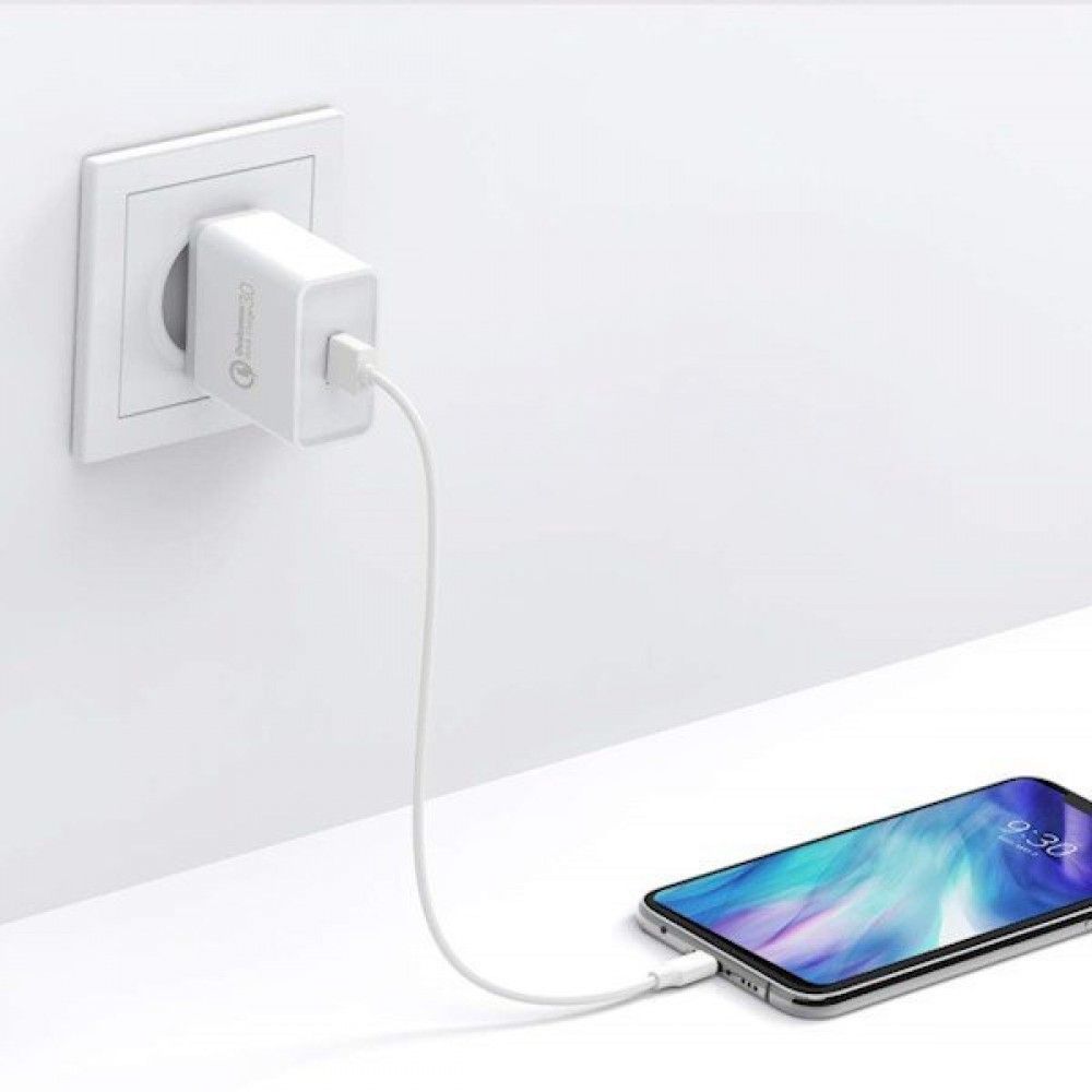 شاحن حائطي USB من UGREEN طراز CD122 بقدرة 18 واط، يدعم تقنية الشحن السريع 3.0، مزود بمقبس الاتحاد الأوروبي، محول شحن سريع