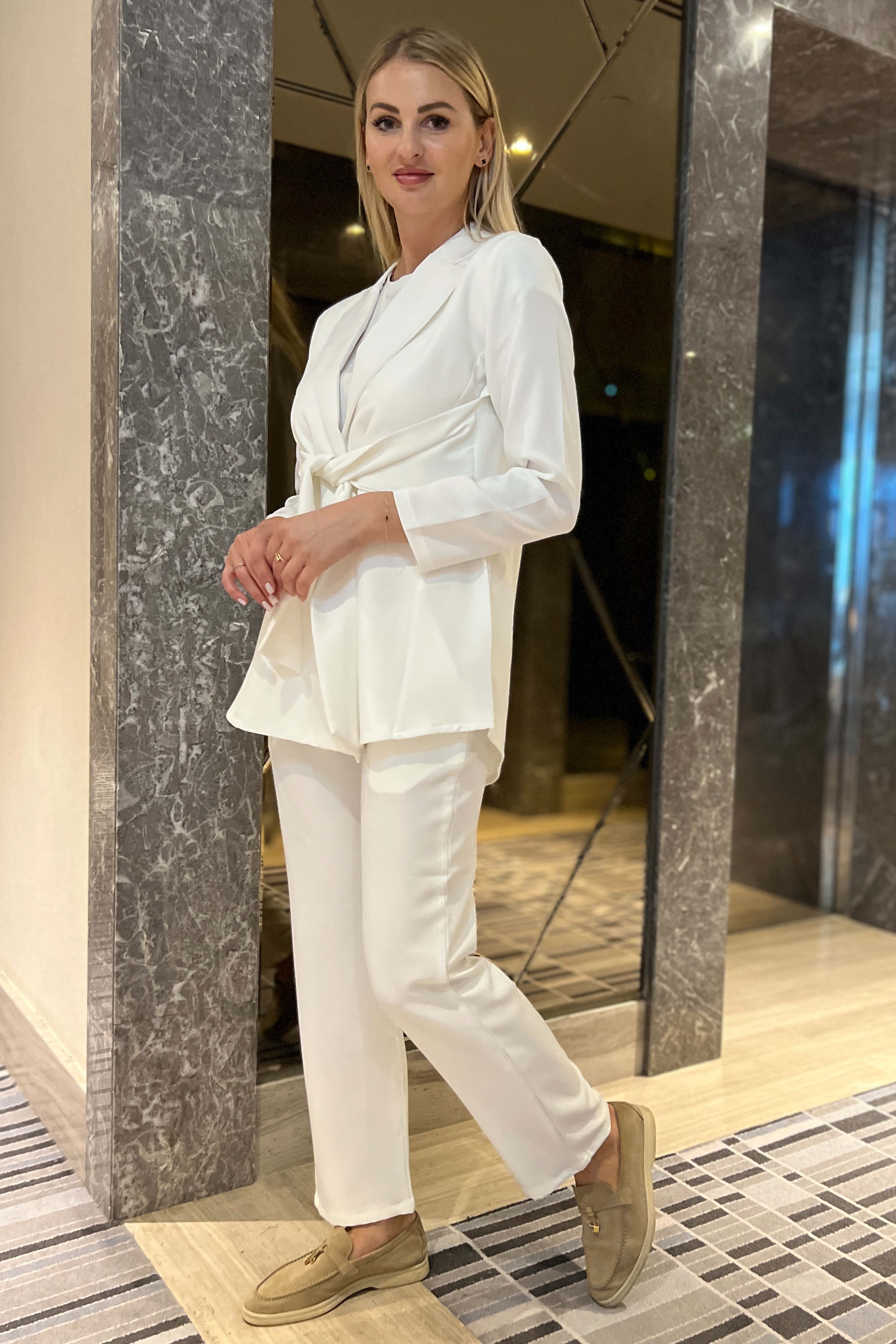 MOiSTREET Off White  Barbie Crepe Fabric Blazer and Pants Set