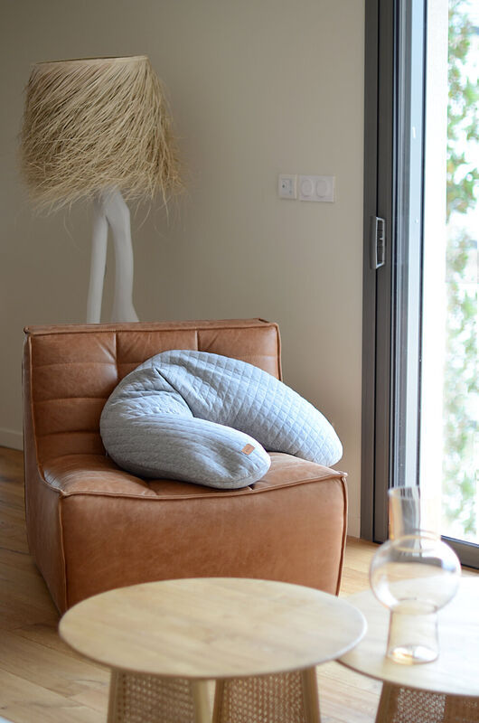 Béaba Big Flopsy™ Fleur de coton® Heather Grey Multi-Function Pillow