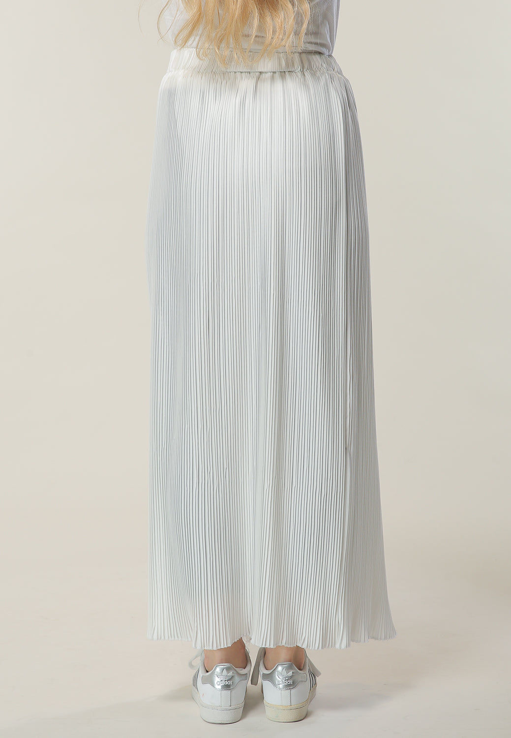 MOiSTREET Long Pleated Ivory Skirt