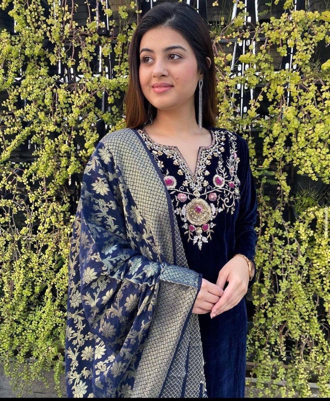 Fab Zone Women's Embroidered Kurti Bottom With Dupatta Set