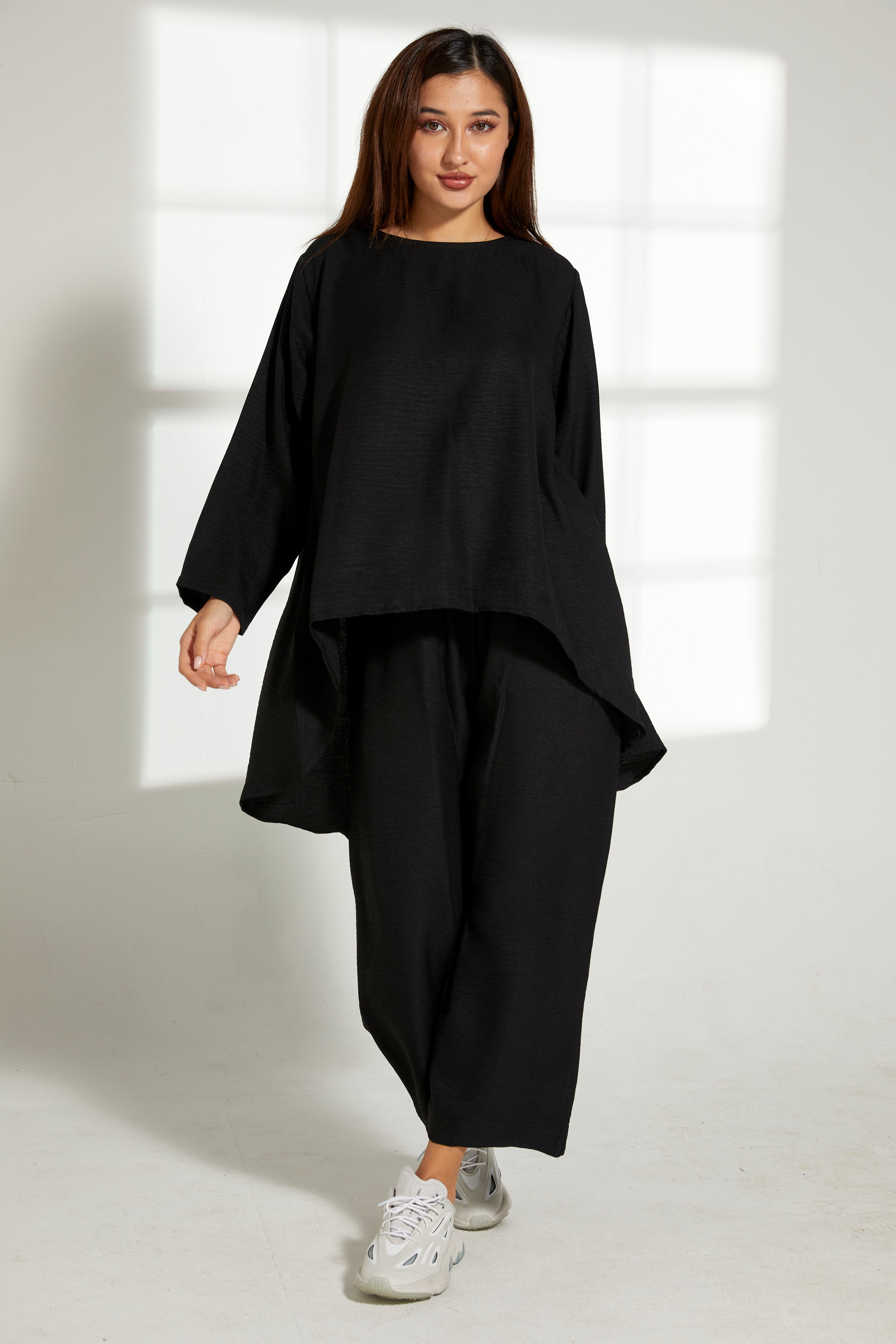 MOiSTREET Black CEY Mélange Fabric Top And Pants Set