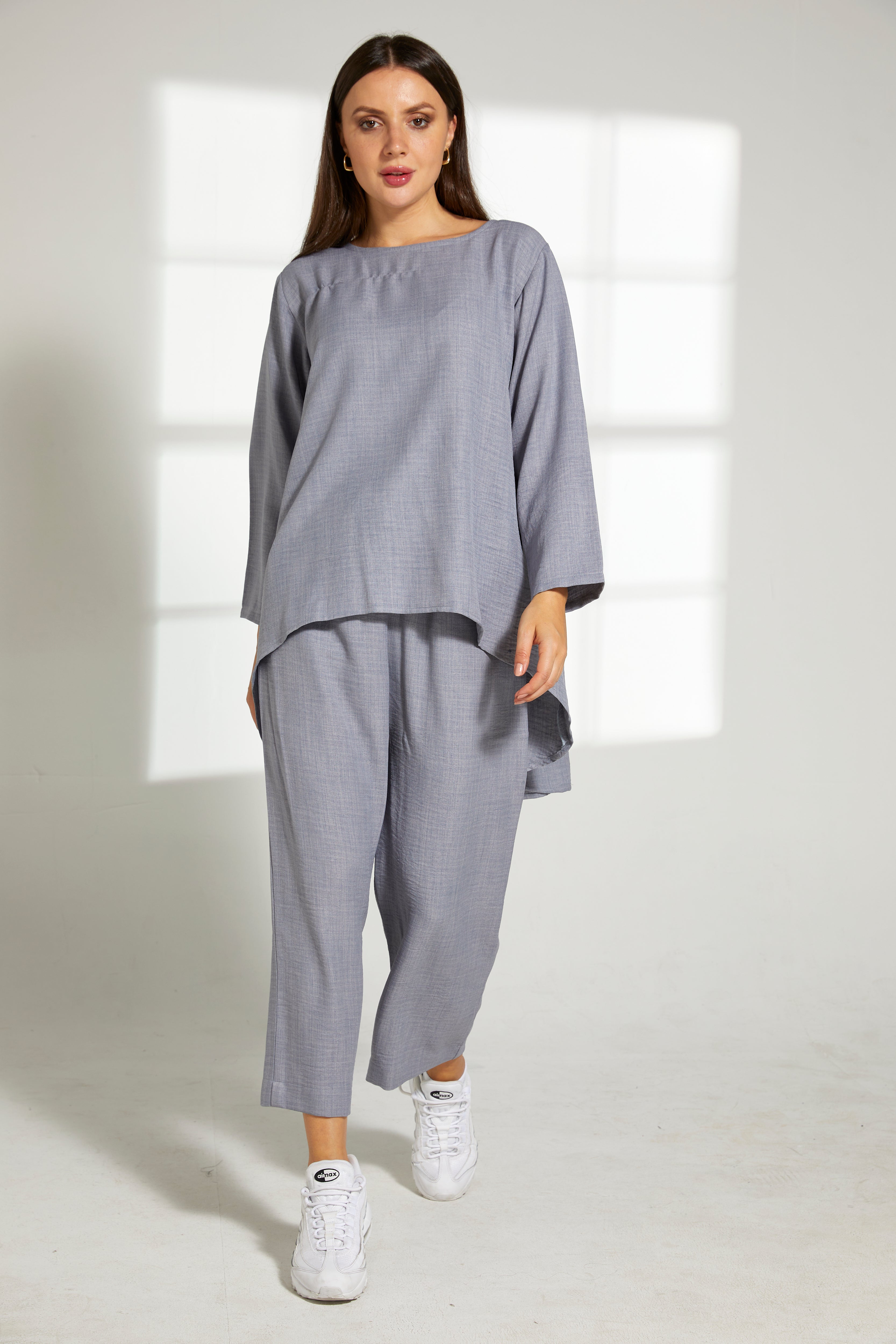 MOiSTREET Grey CEY Fabric Top And Pants Set